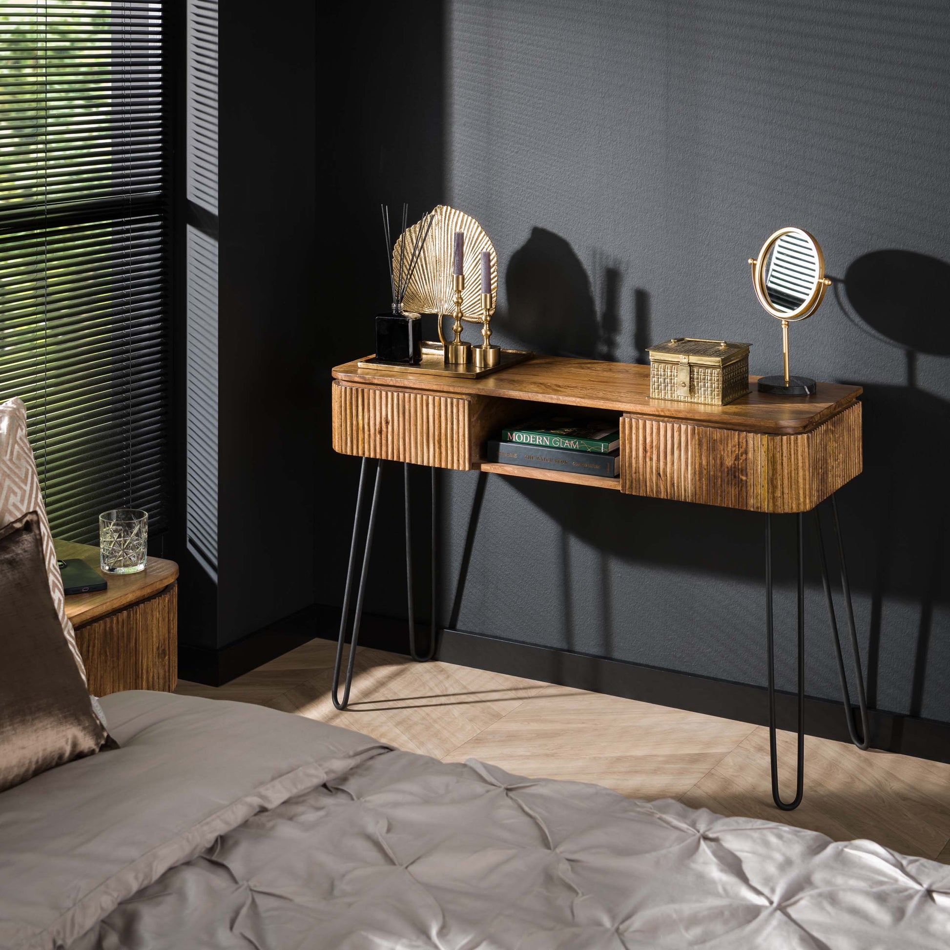 Hal-/kaptafel Wave 2 lades / Massief mango zand – afbeelding 1