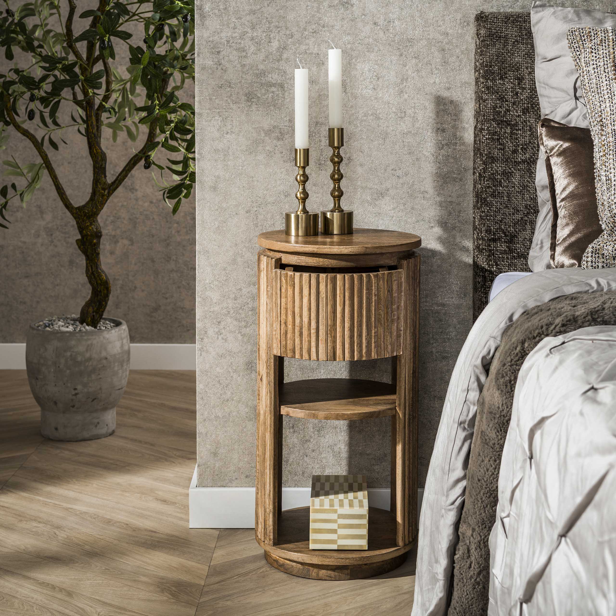 Nachtkastje Wave XS rond 1 lade / Massief mango zand – afbeelding 2