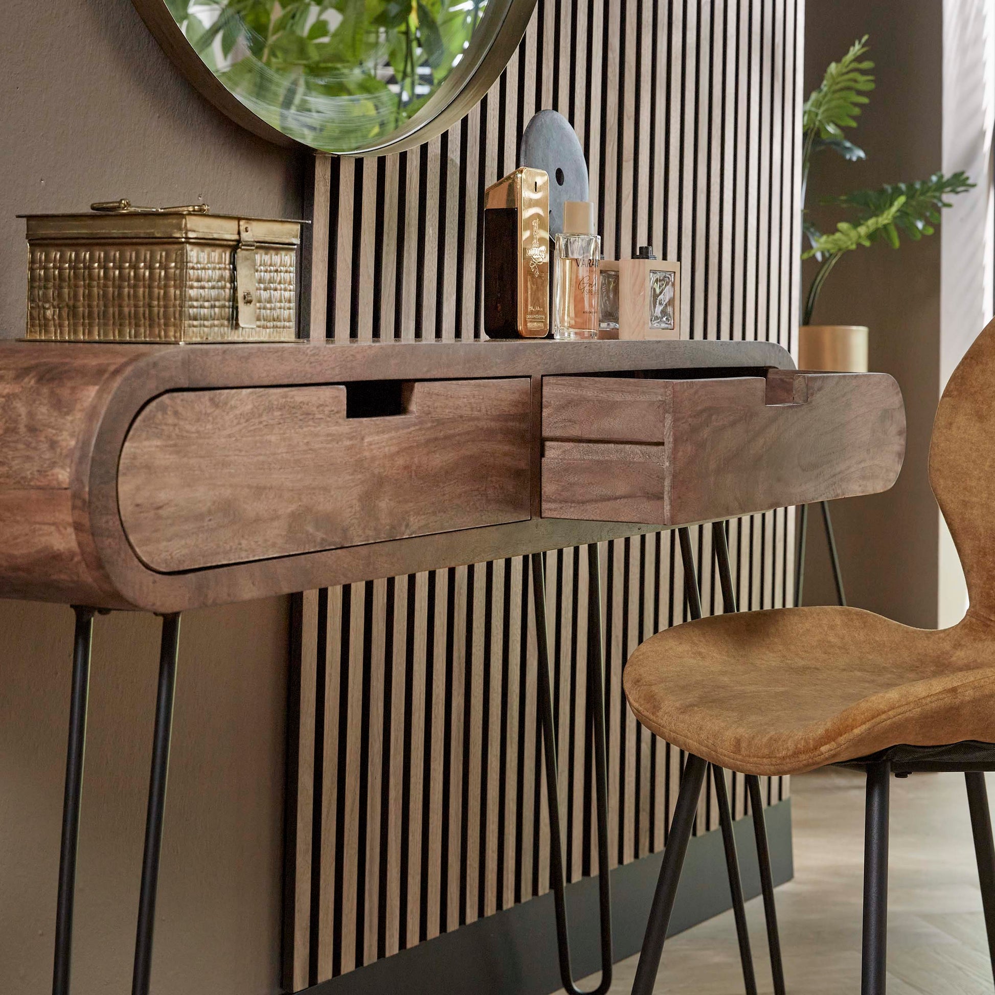 Hal-/kaptafel Barrel 2 lades / Massief mango zand – afbeelding 6