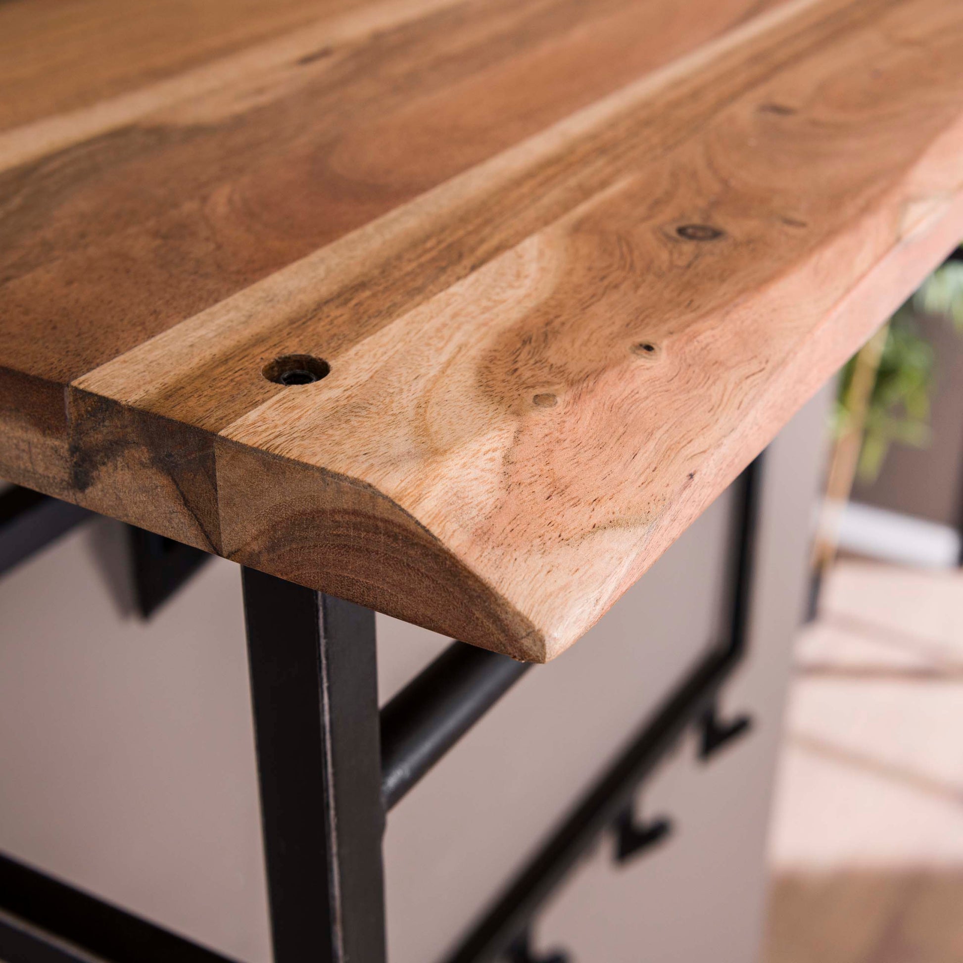 Kapstok Edge hoog roede en hoedenplank 12 haken / Massief acacia – afbeelding 3