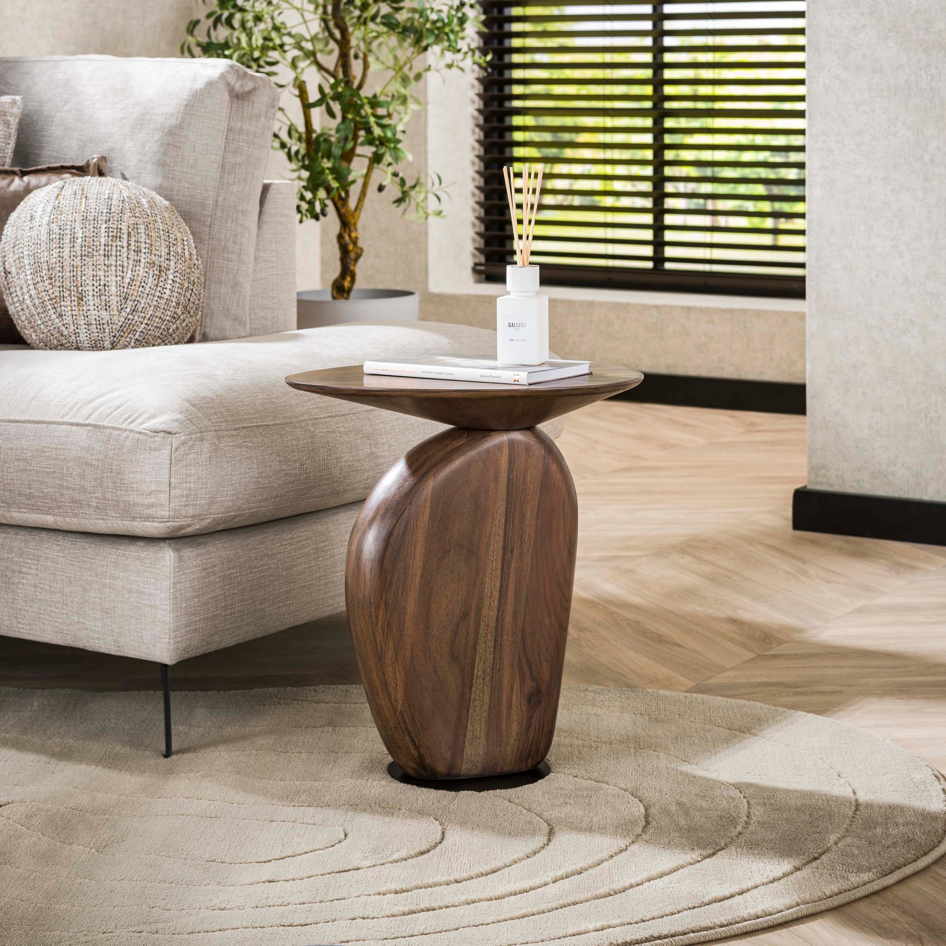 Bijzettafel Art Solid / Massief acacia glaze brown – afbeelding 1
