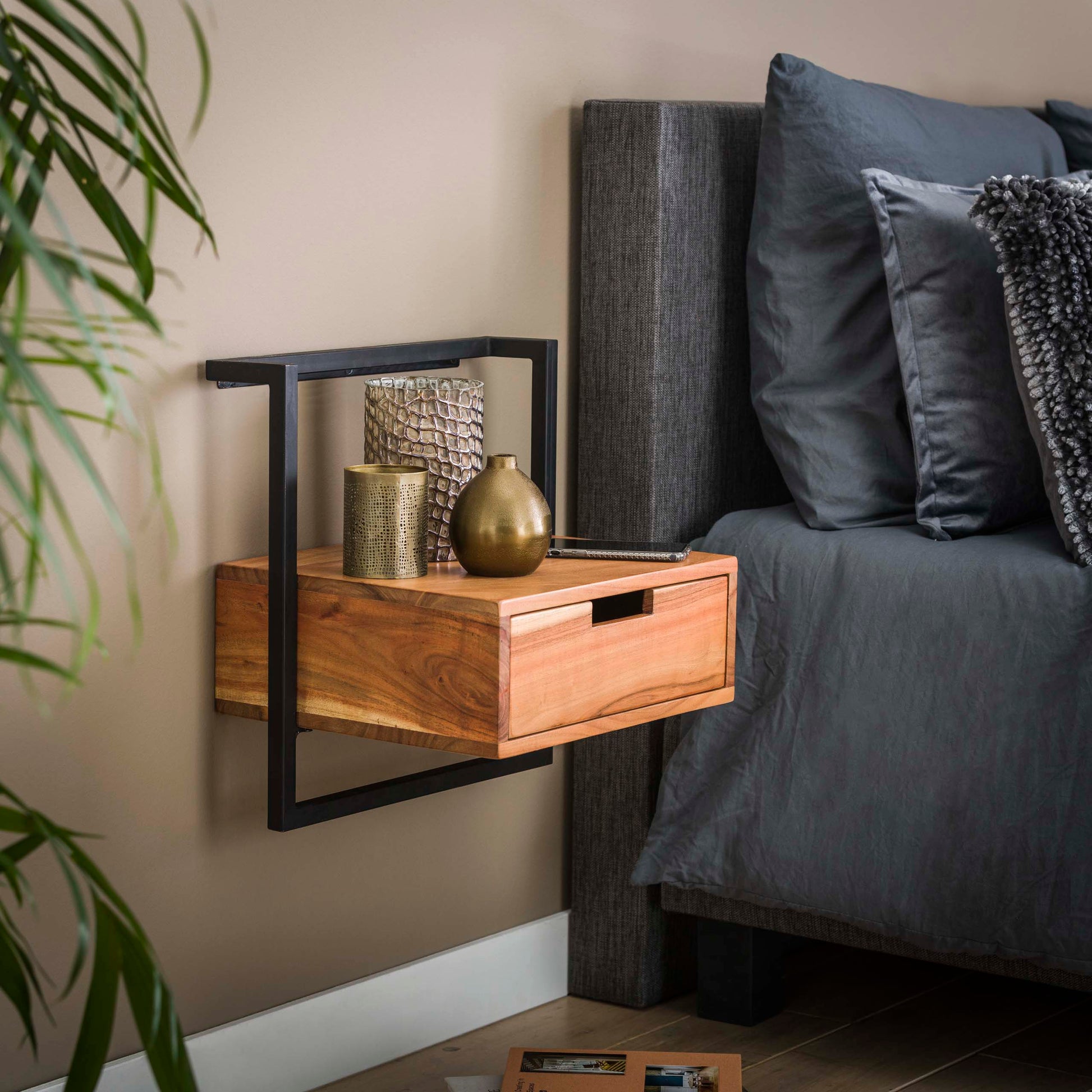 Nachtkastje Air Solid 1 lade / Massief acacia – afbeelding 4