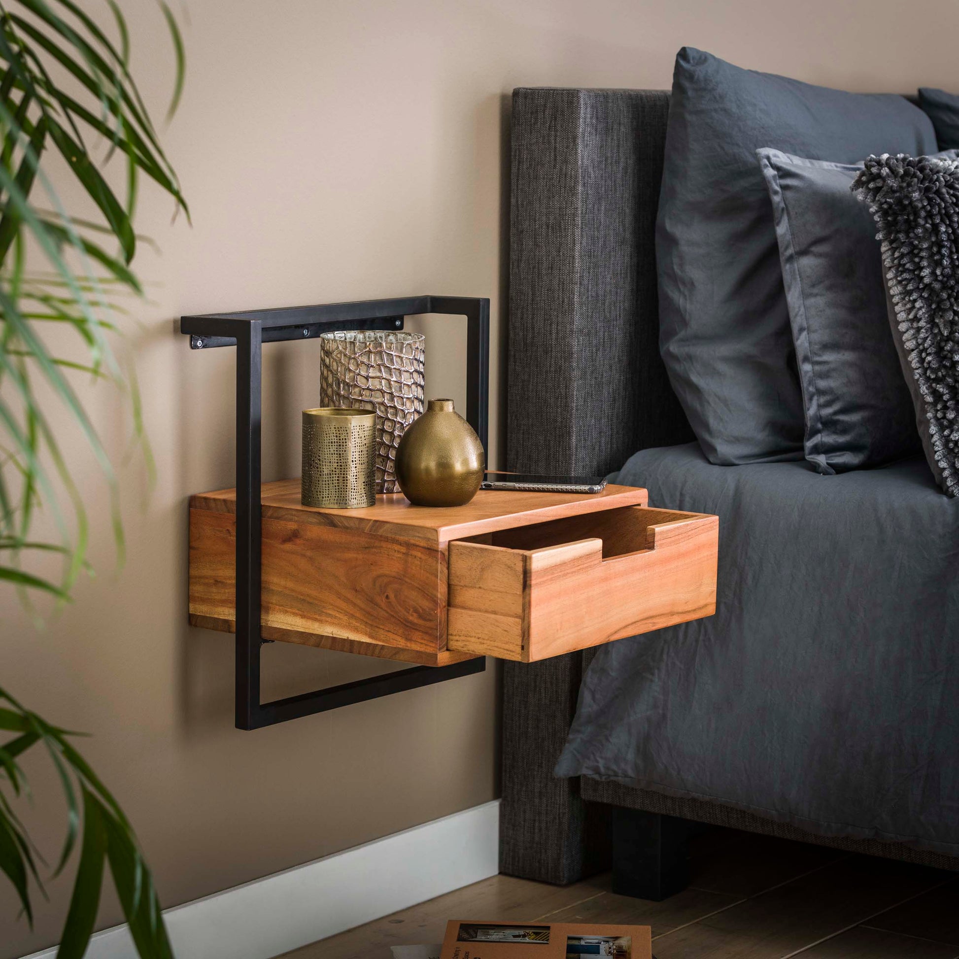 Nachtkastje Air Solid 1 lade / Massief acacia – afbeelding 5