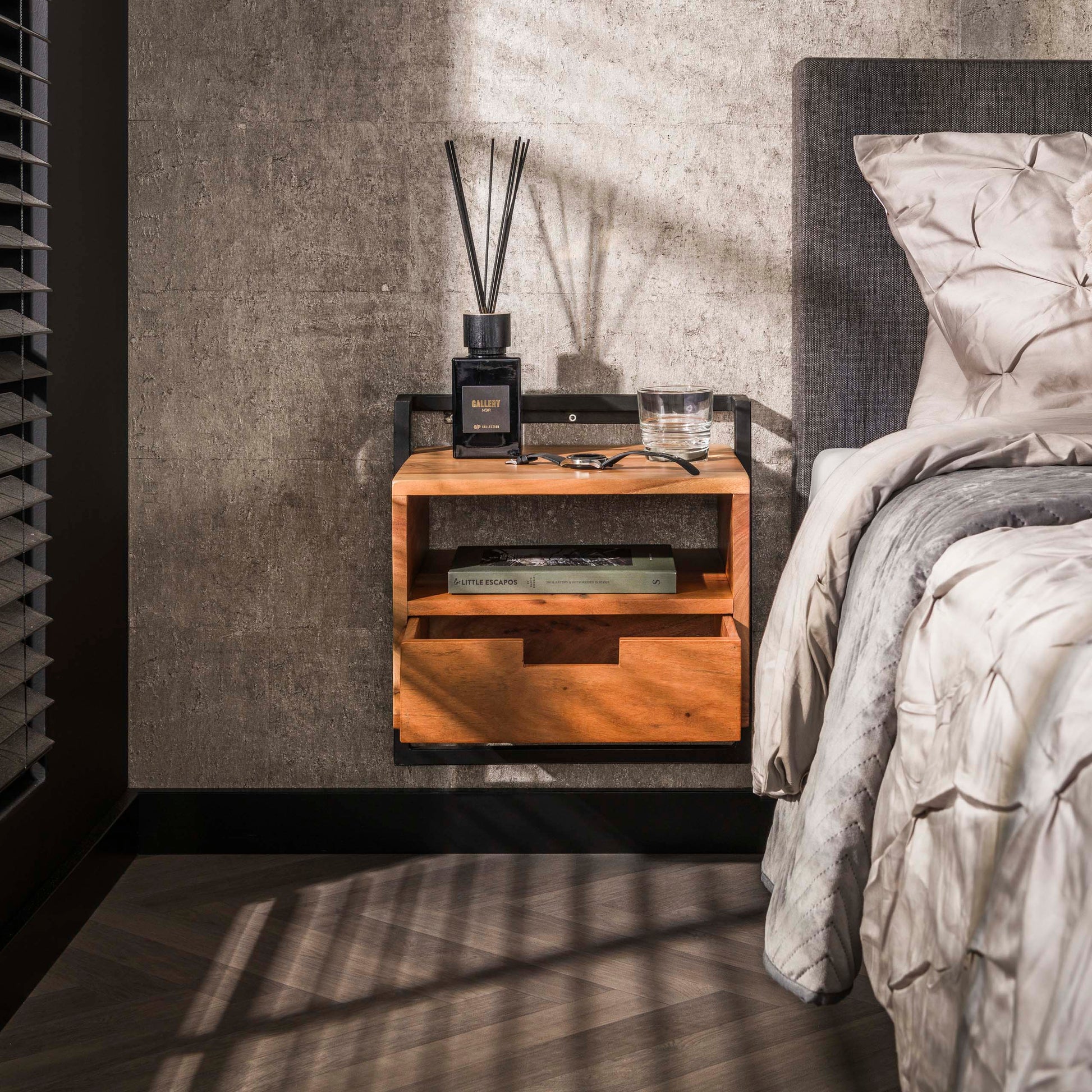 Nachtkastje Air Solid open vak 1 lade / Massief acacia – afbeelding 2
