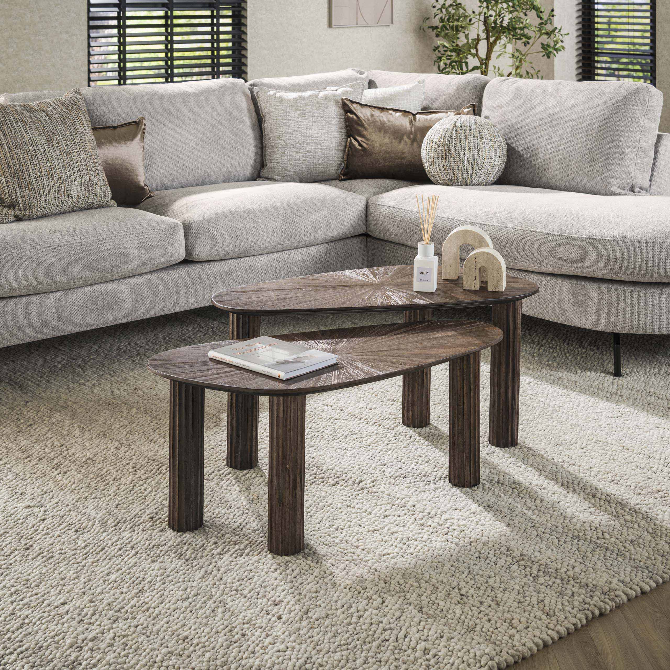 Salontafel Maya Teak organisch set van 2 / Massief teak espresso – afbeelding 2