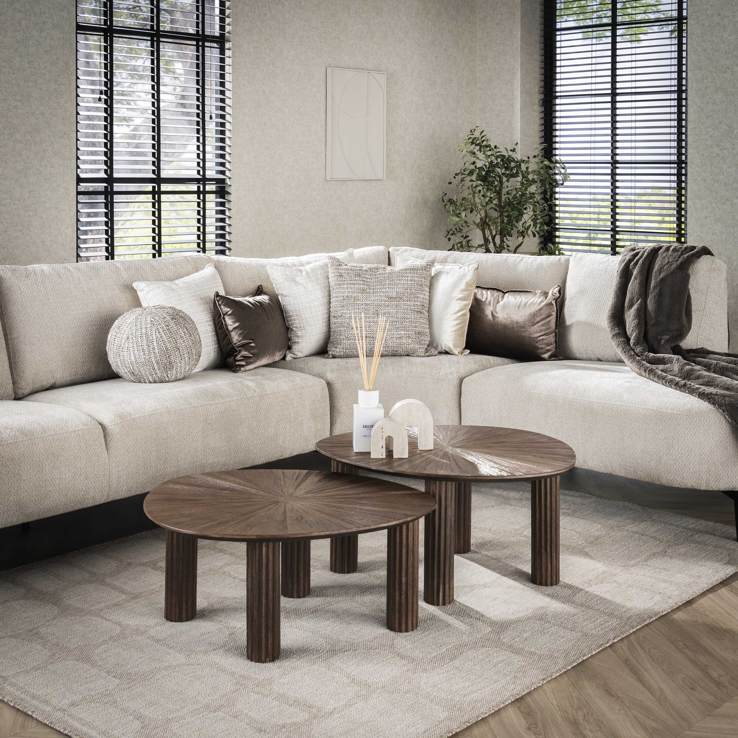Salontafel Maya Teak driehoekig set van 2 / Massief teak espresso – afbeelding 1