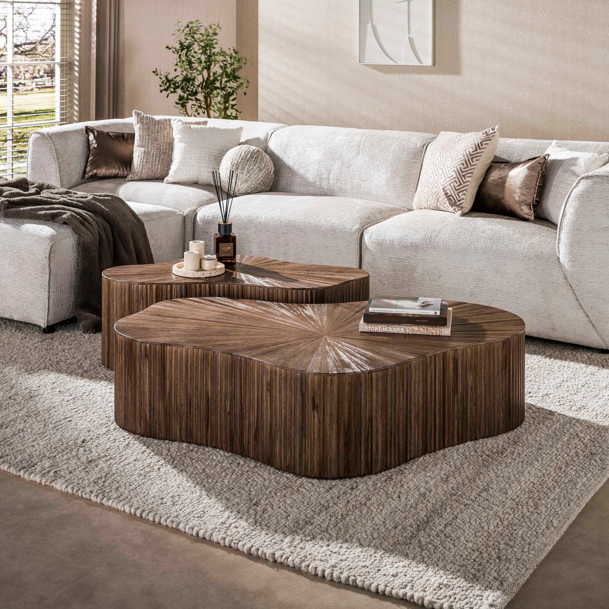 Salontafel Maya Teak XL shamrock set van 2 / Massief teak espresso – afbeelding 1