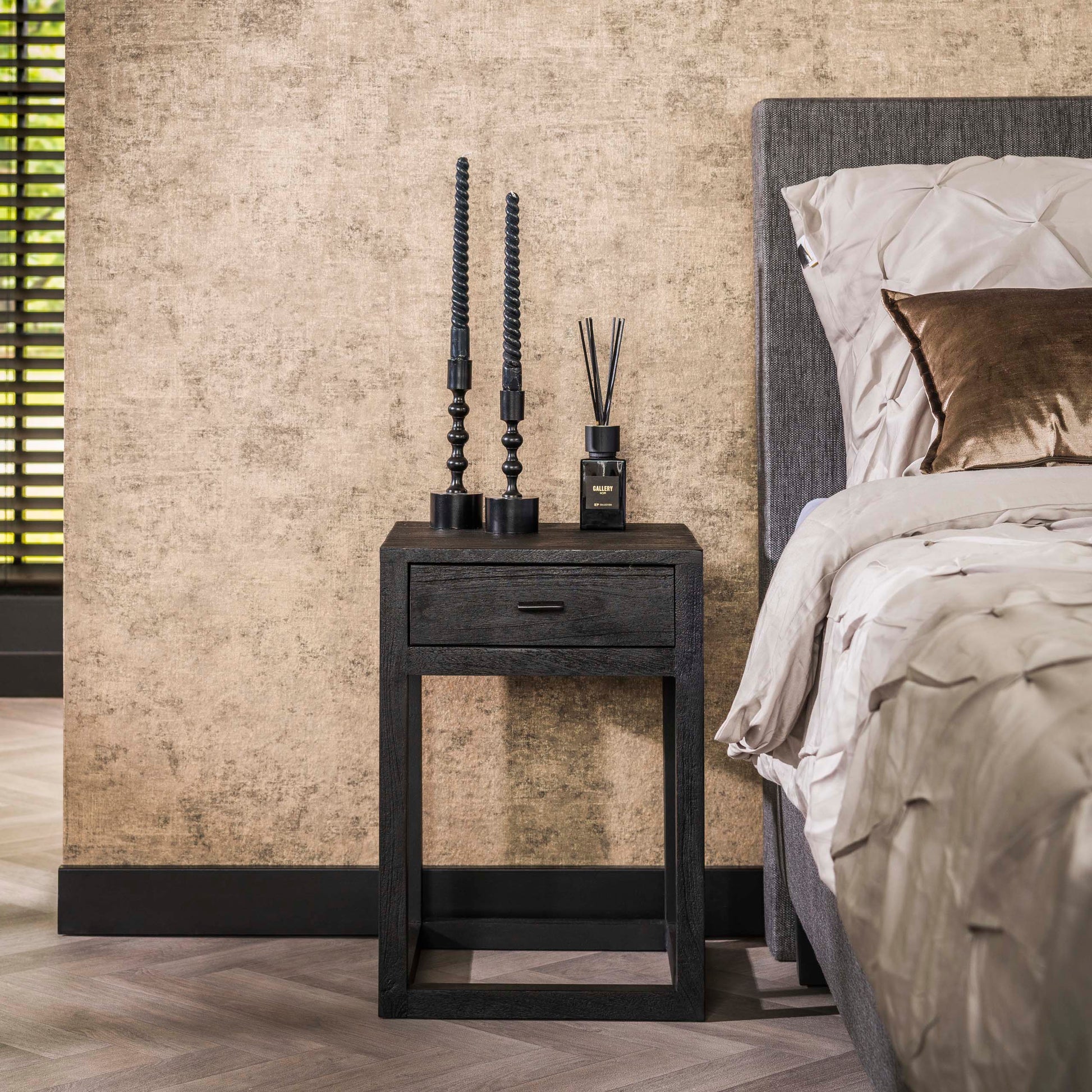 Nachtkastje Black Square 1 lade / Massief acacia zwart – afbeelding 1