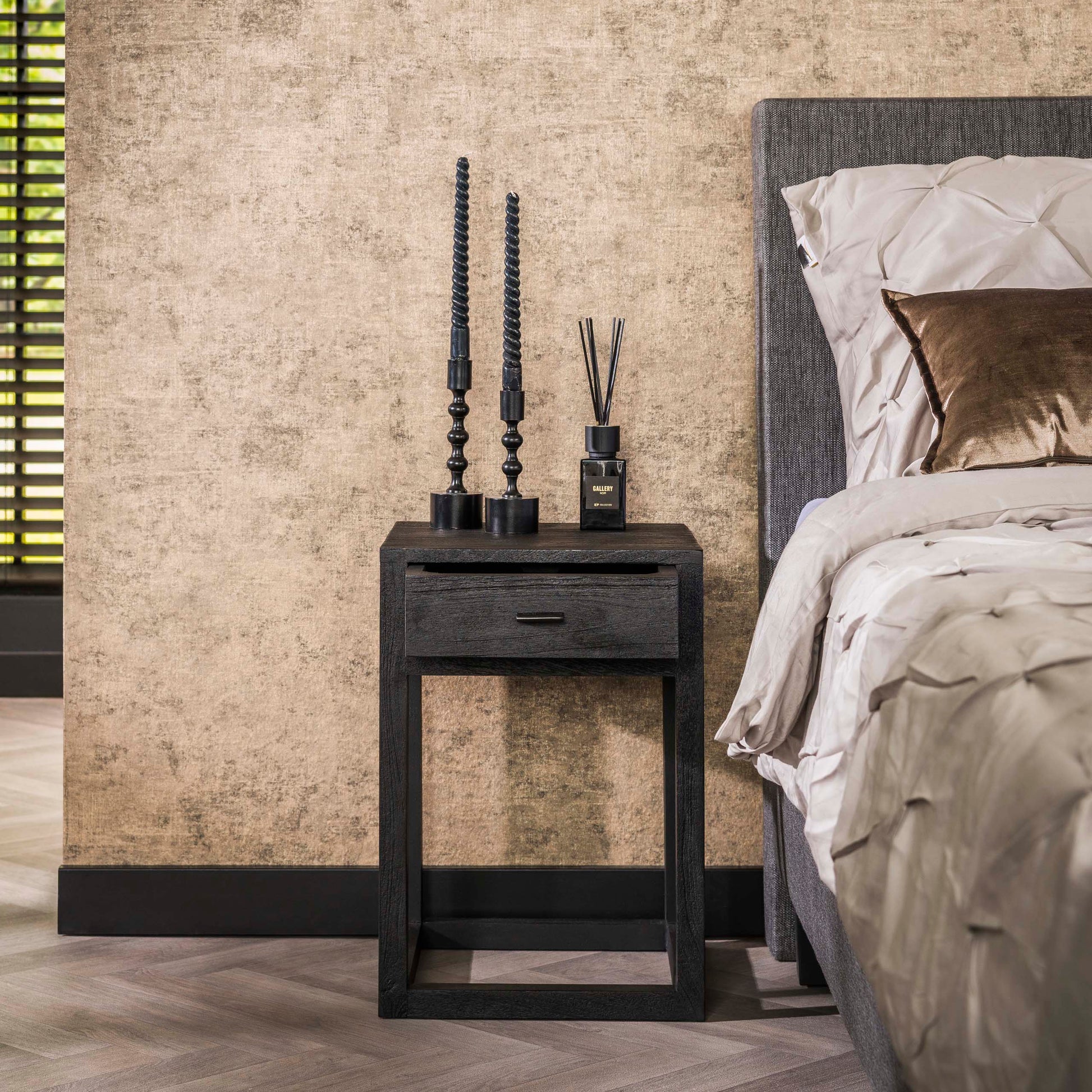 Nachtkastje Black Square 1 lade / Massief acacia zwart – afbeelding 2