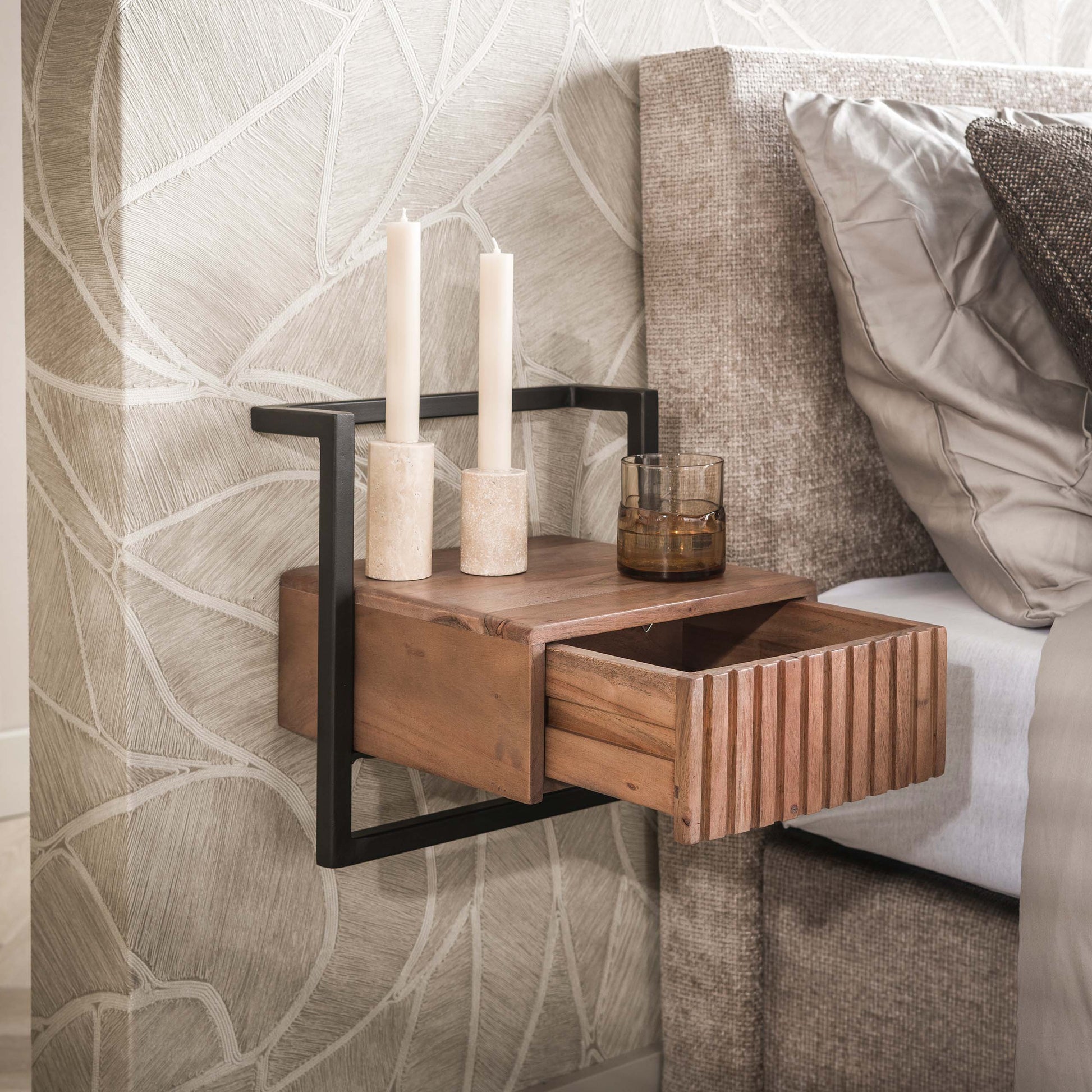 Nachtkastje Carve Air XS 1 lade / Massief acacia bruin – afbeelding 4