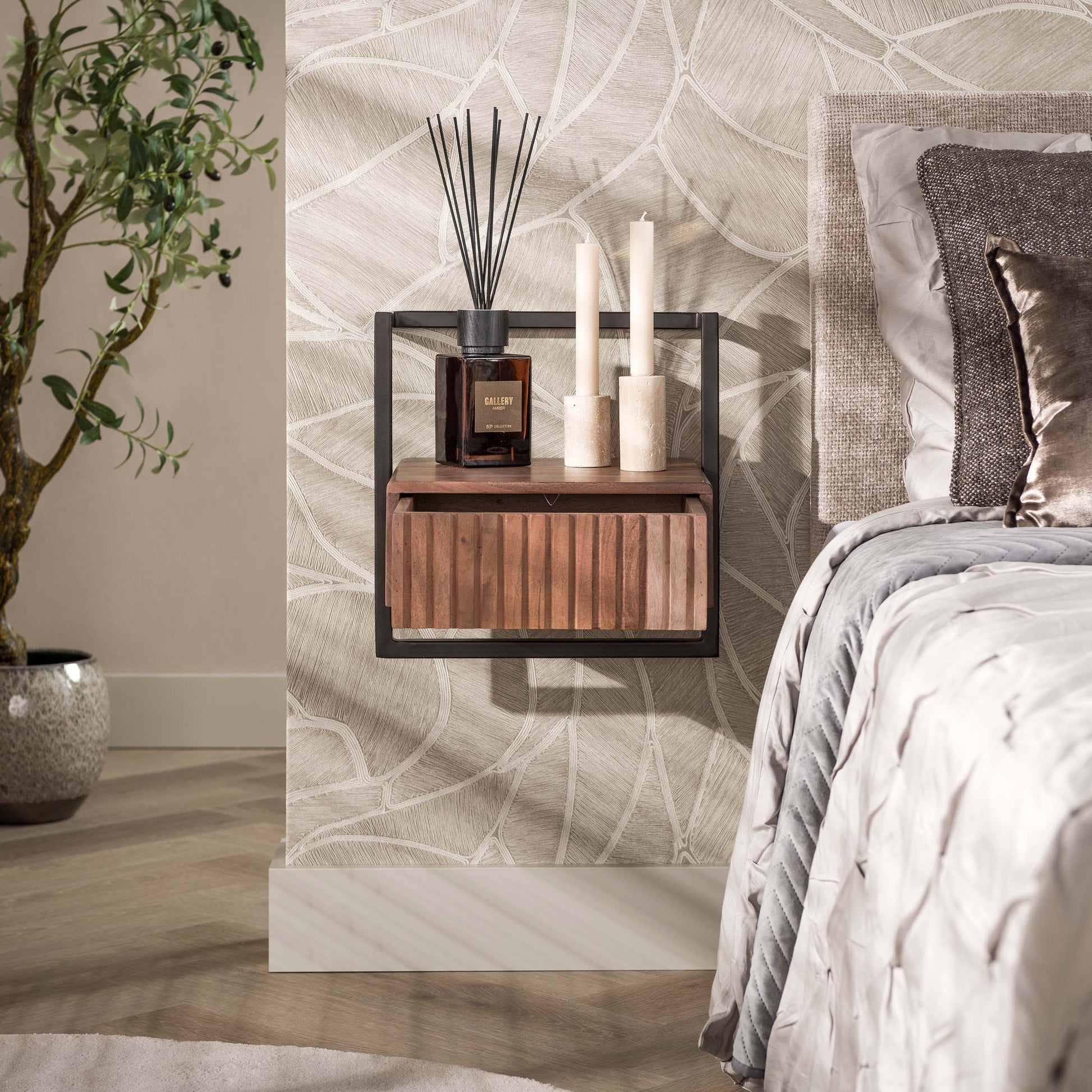 Nachtkastje Carve Air 1 lade / Massief acacia bruin – afbeelding 2