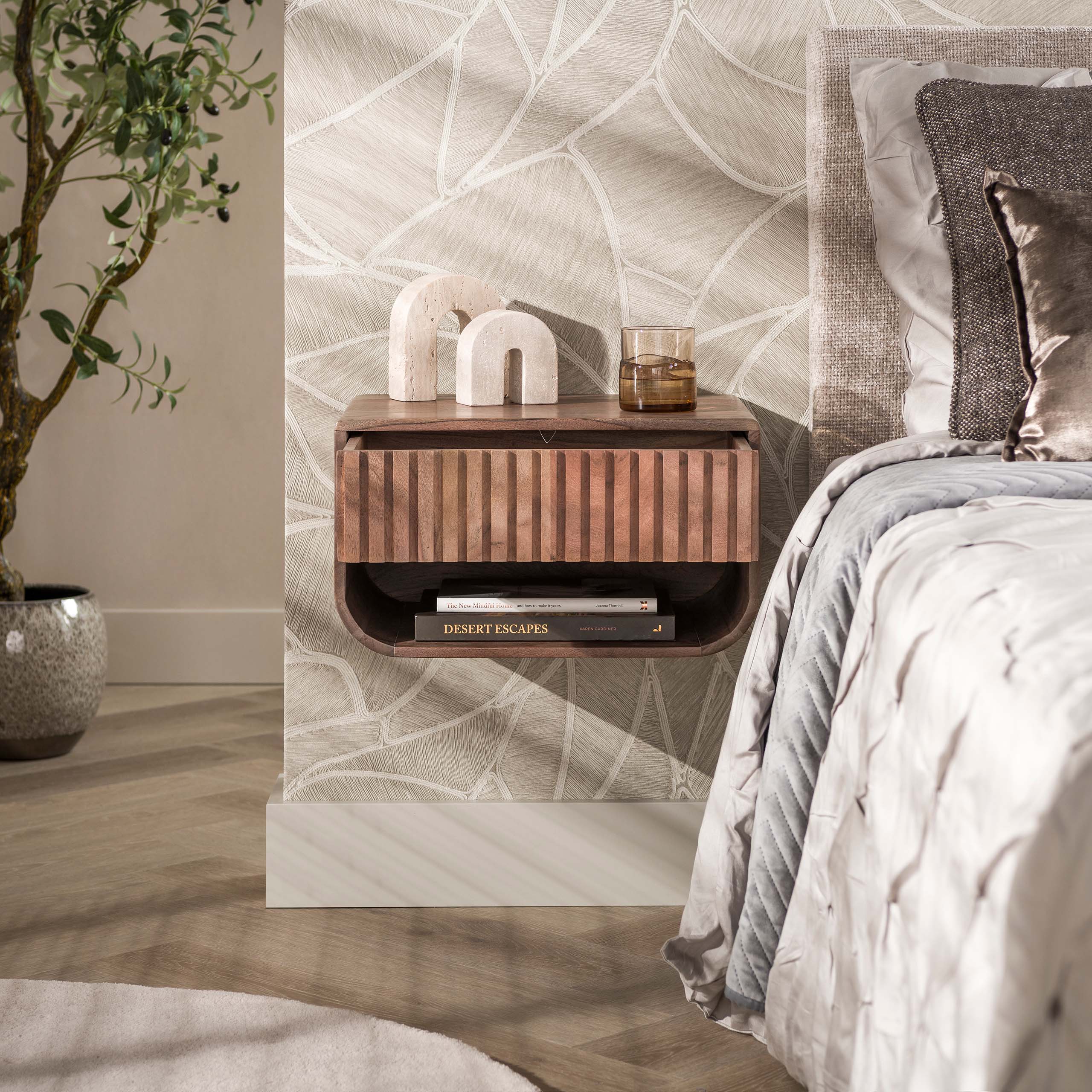 Nachtkastje Carve rounded zwevend 1 lade / Massief acacia bruin – afbeelding 2
