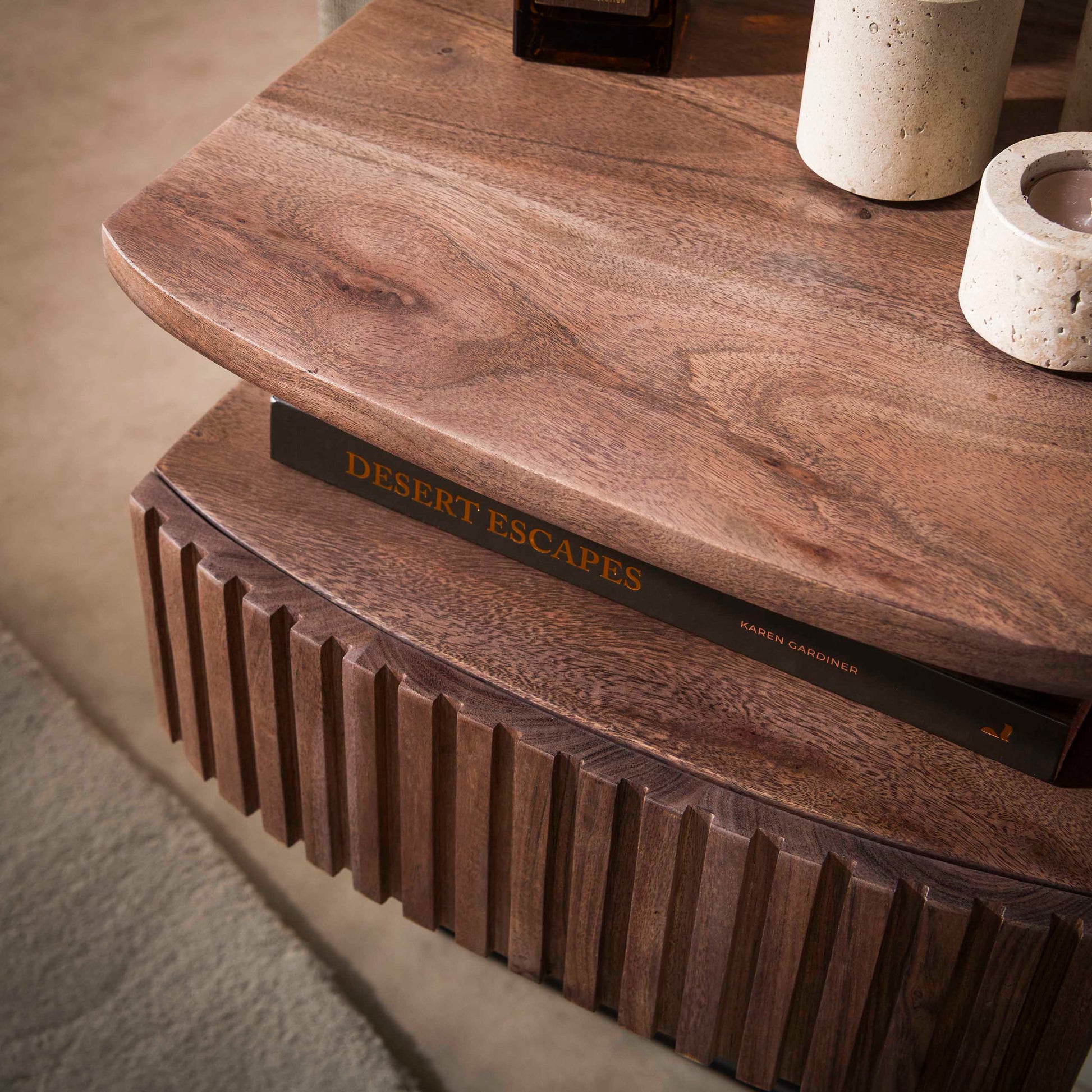 Nachtkastje Linea 1 lade / Massief acacia bruin – afbeelding 3