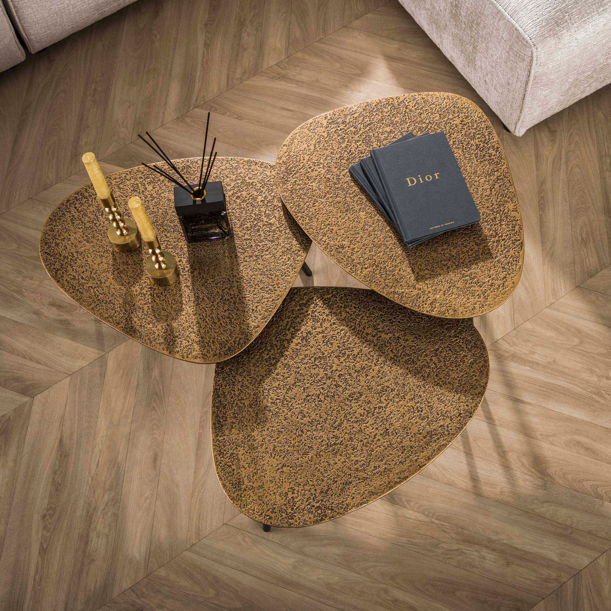 Salontafel Metallic driehoekig set van 3 / Antiek brons – afbeelding 2