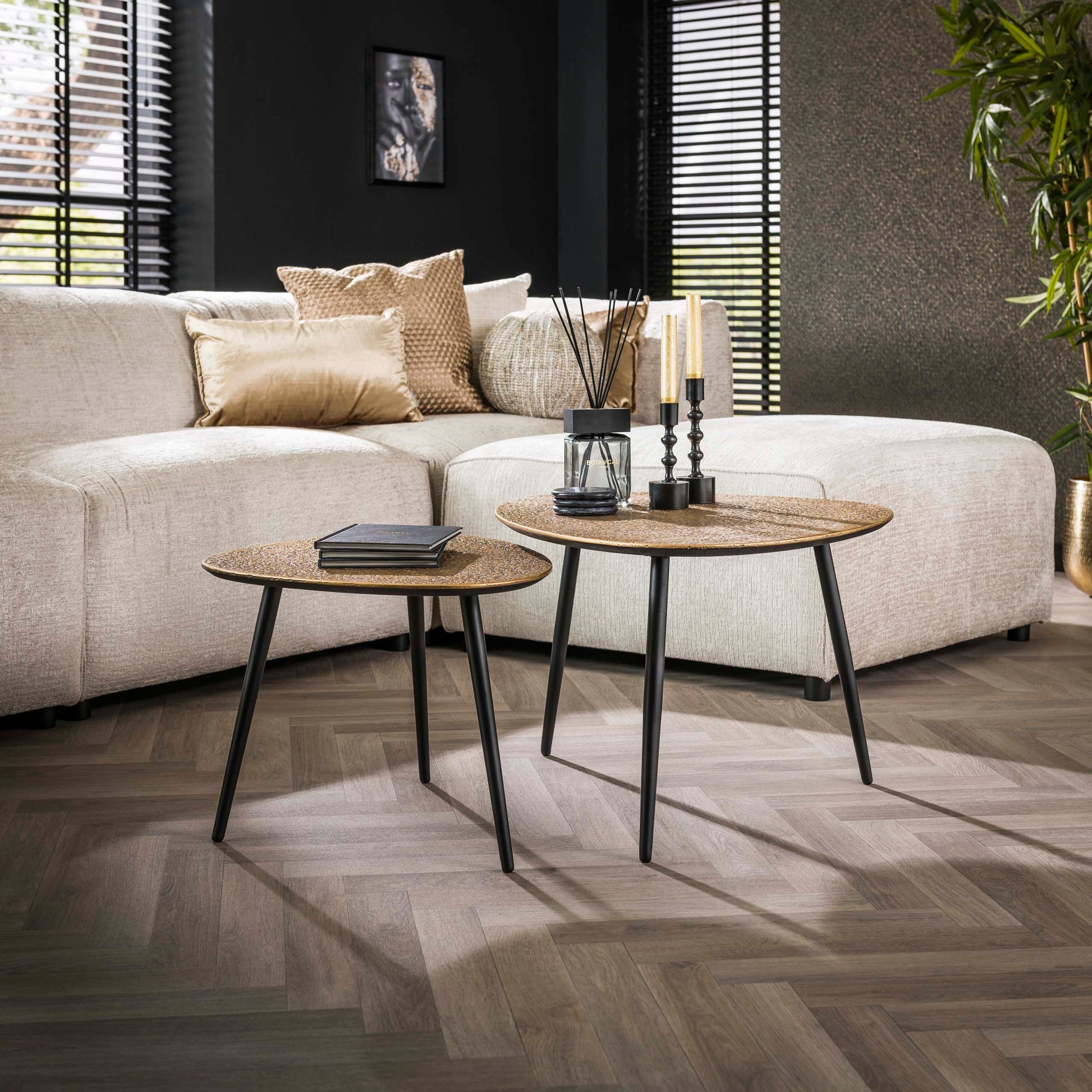 Salontafel Metallic driehoekig set van 2 / Antiek brons – afbeelding 1