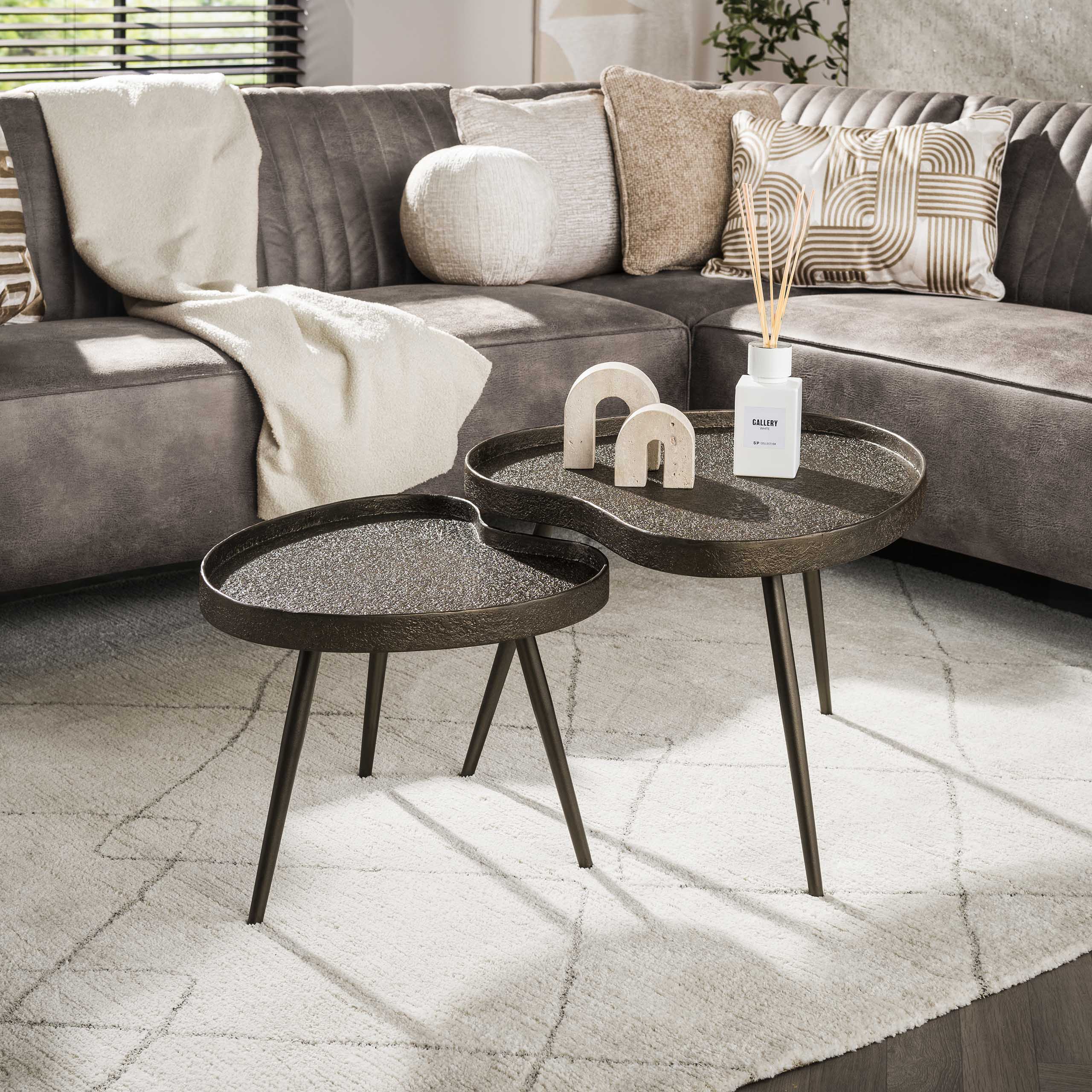 Salontafel niervormig set van 2 / Brons liquid metal – afbeelding 1