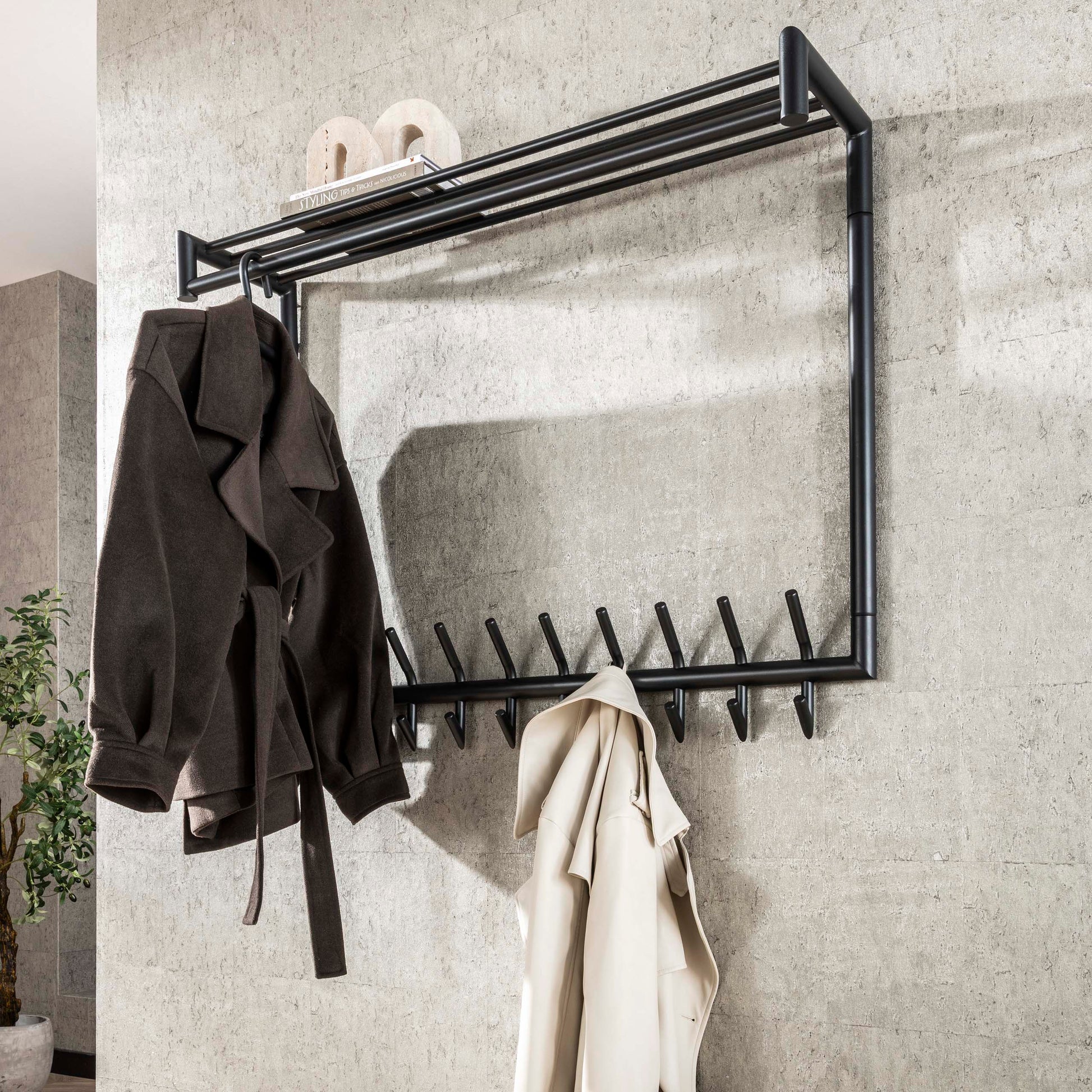 Kapstok Tubo hoog roede en hoedenplank 2x10 haken / Mat donkergrijs – afbeelding 1