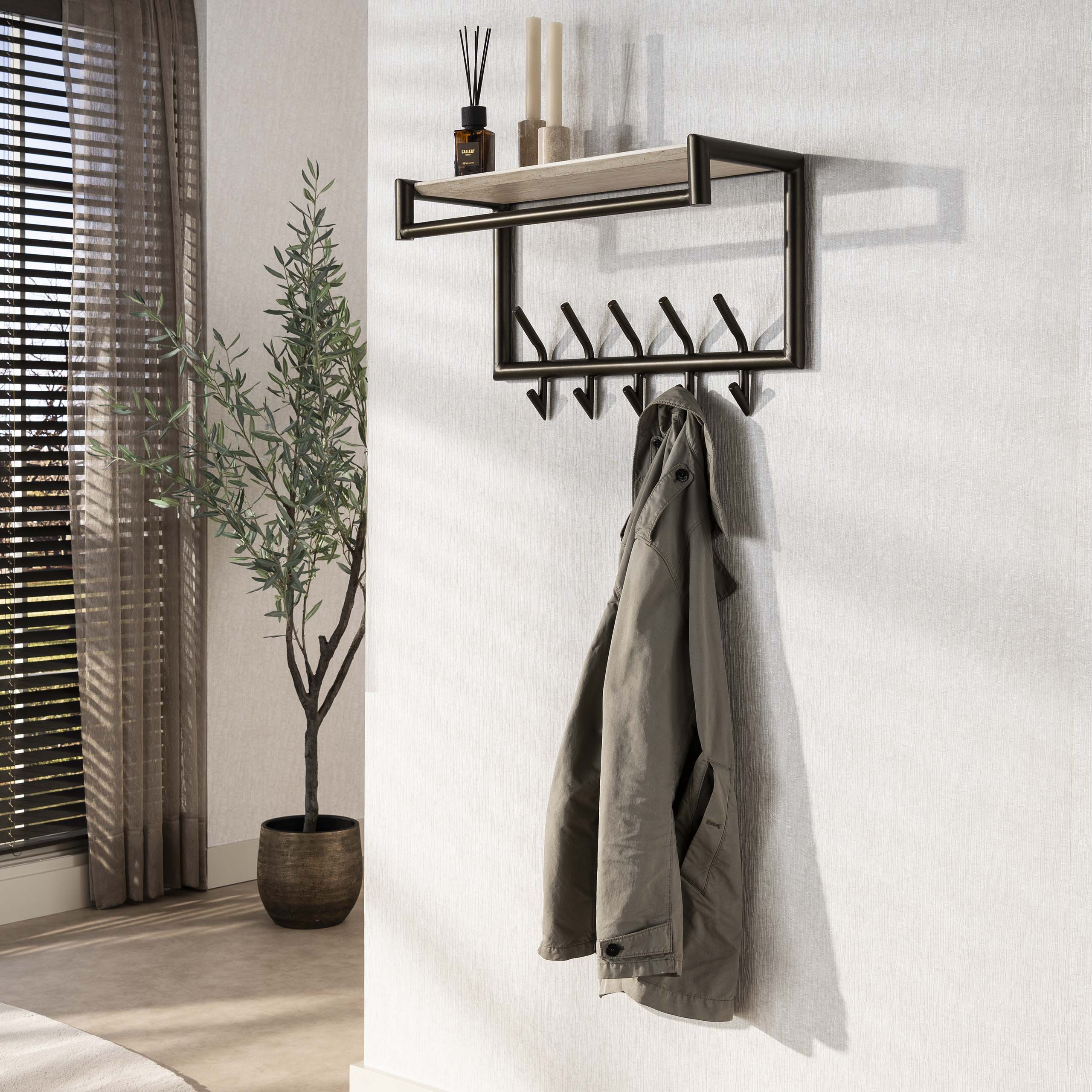 Kapstok Terra roede en hoedenplank 2x5 haken / Melamine travertine – afbeelding 1