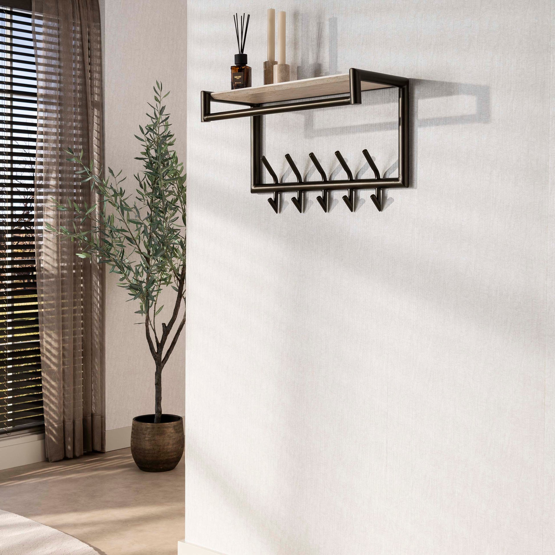 Kapstok Terra roede en hoedenplank 2x5 haken / Melamine travertine – afbeelding 3
