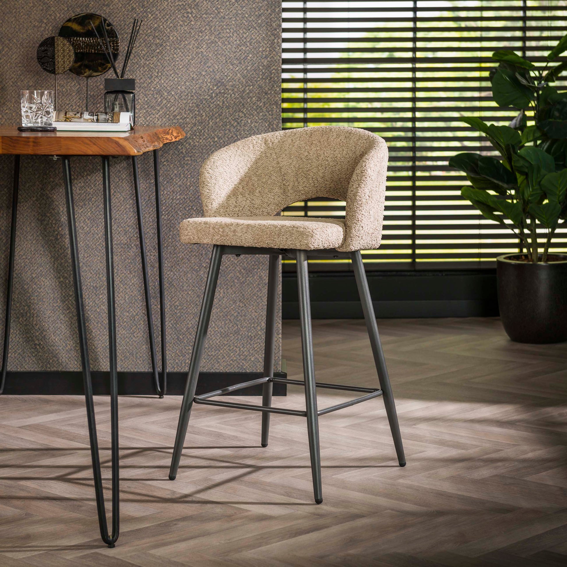 Barstoel Salon verpakt per 2 / Bouclé zand – afbeelding 1