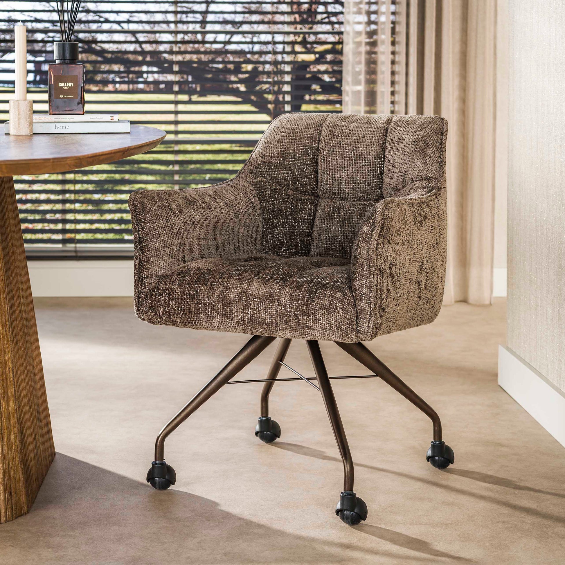 Armstoel Raster wieltjes verpakt per 2 / Hoven taupe-bruin – afbeelding 1