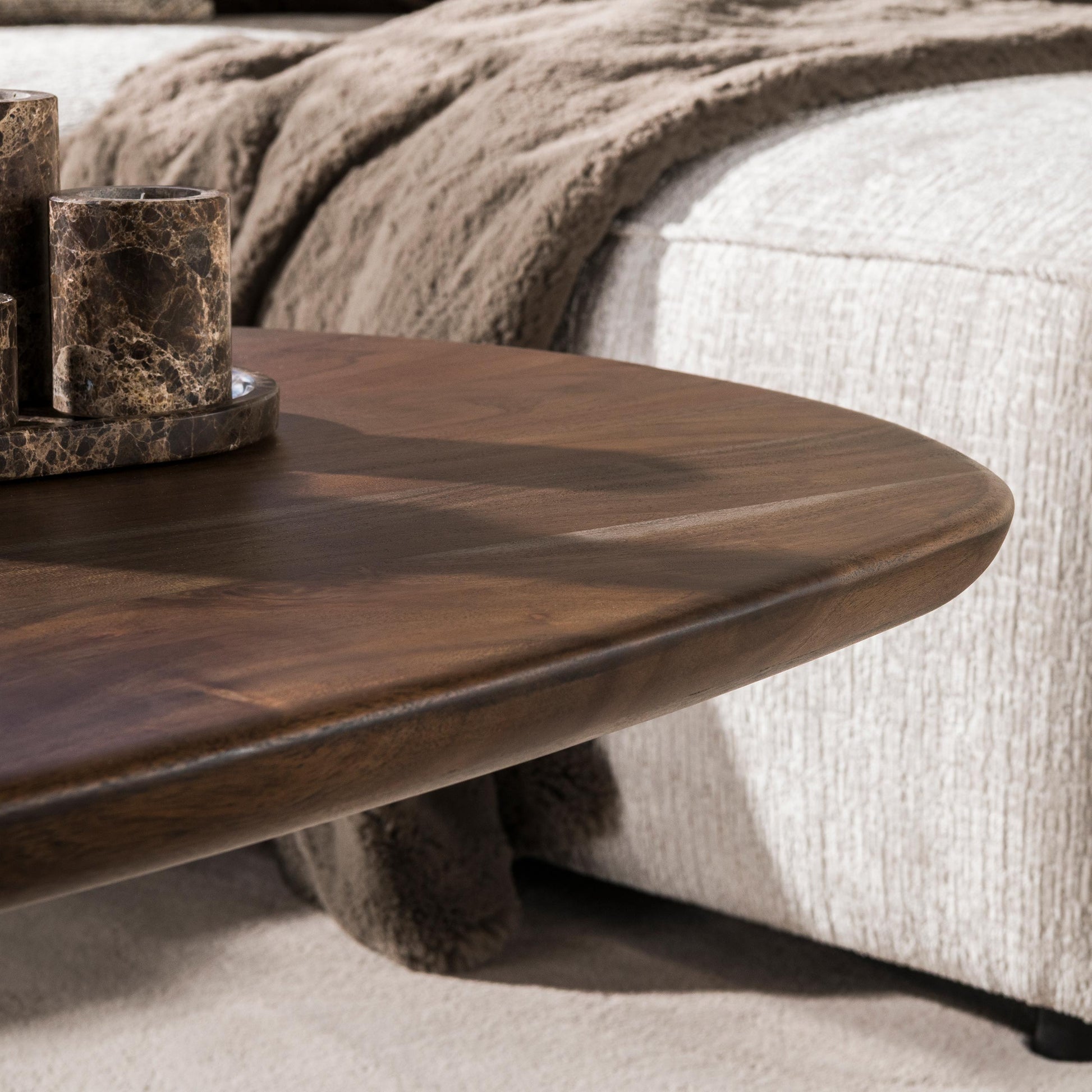 Salontafel Central 135cm / Massief acacia bruin – afbeelding 3