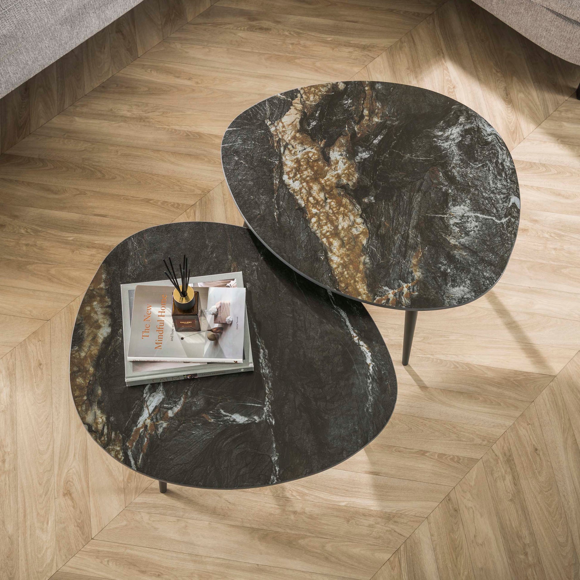 Salontafel Fossil organisch set van 2 / Keramiek fossil black – afbeelding 1
