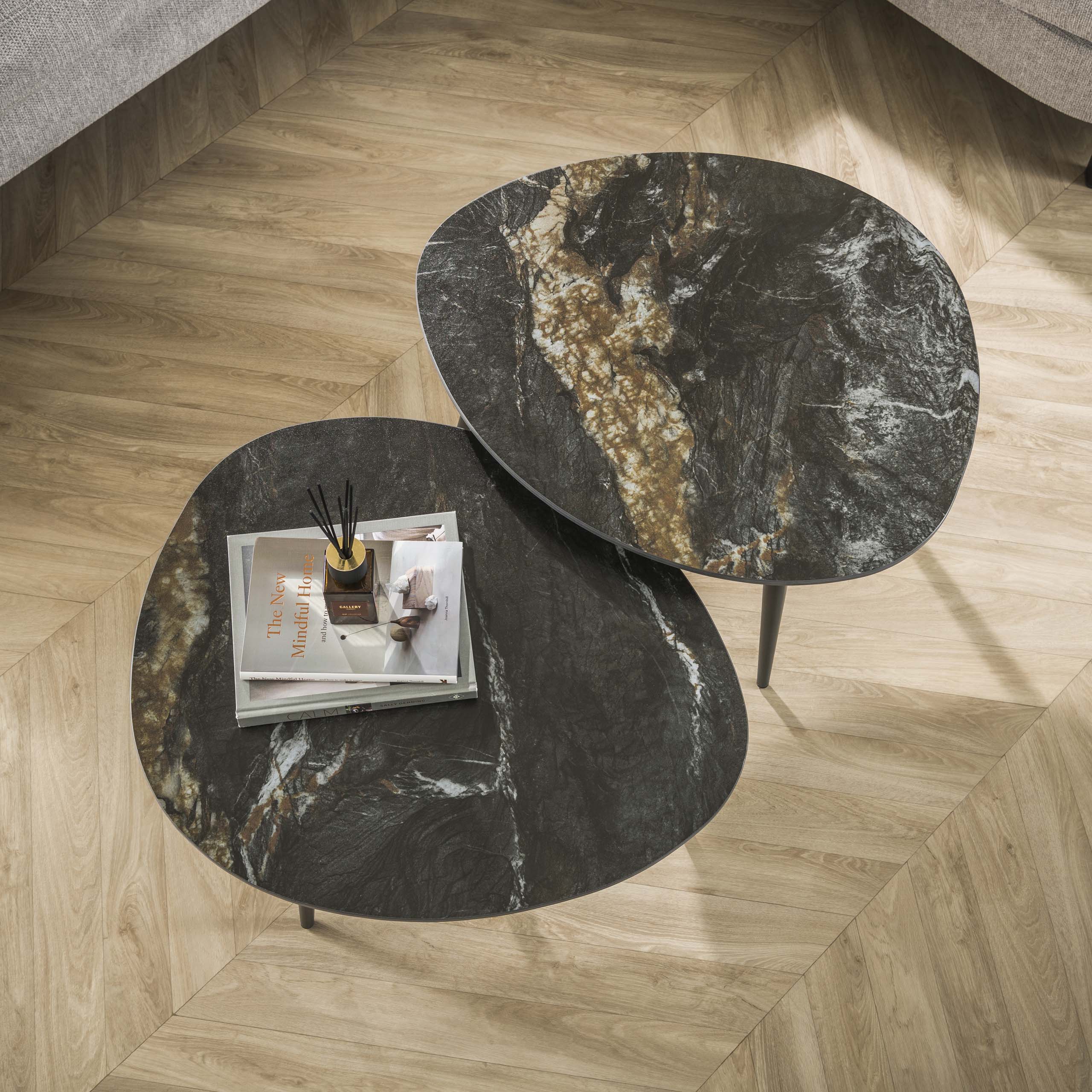 Salontafel Fossil organisch set van 2 / Keramiek fossil black – afbeelding 1
