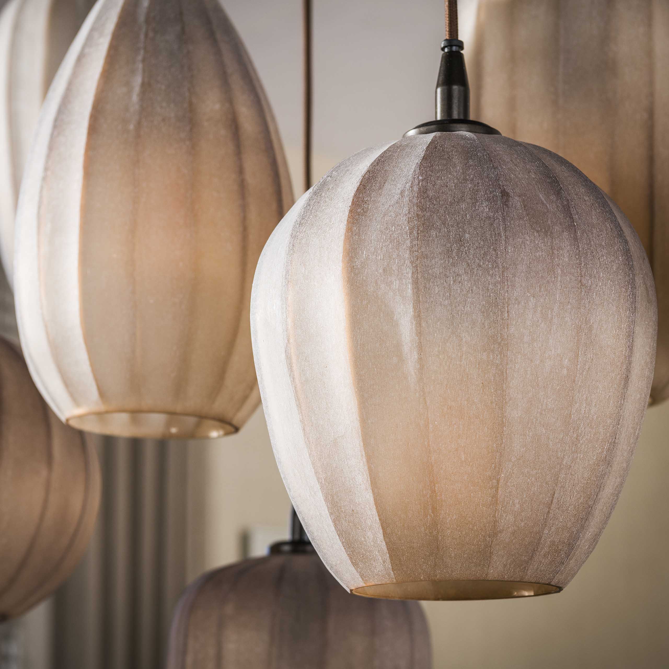 Hanglamp Altura 4+3-lichts / Sienna bruin-frosted – afbeelding 3