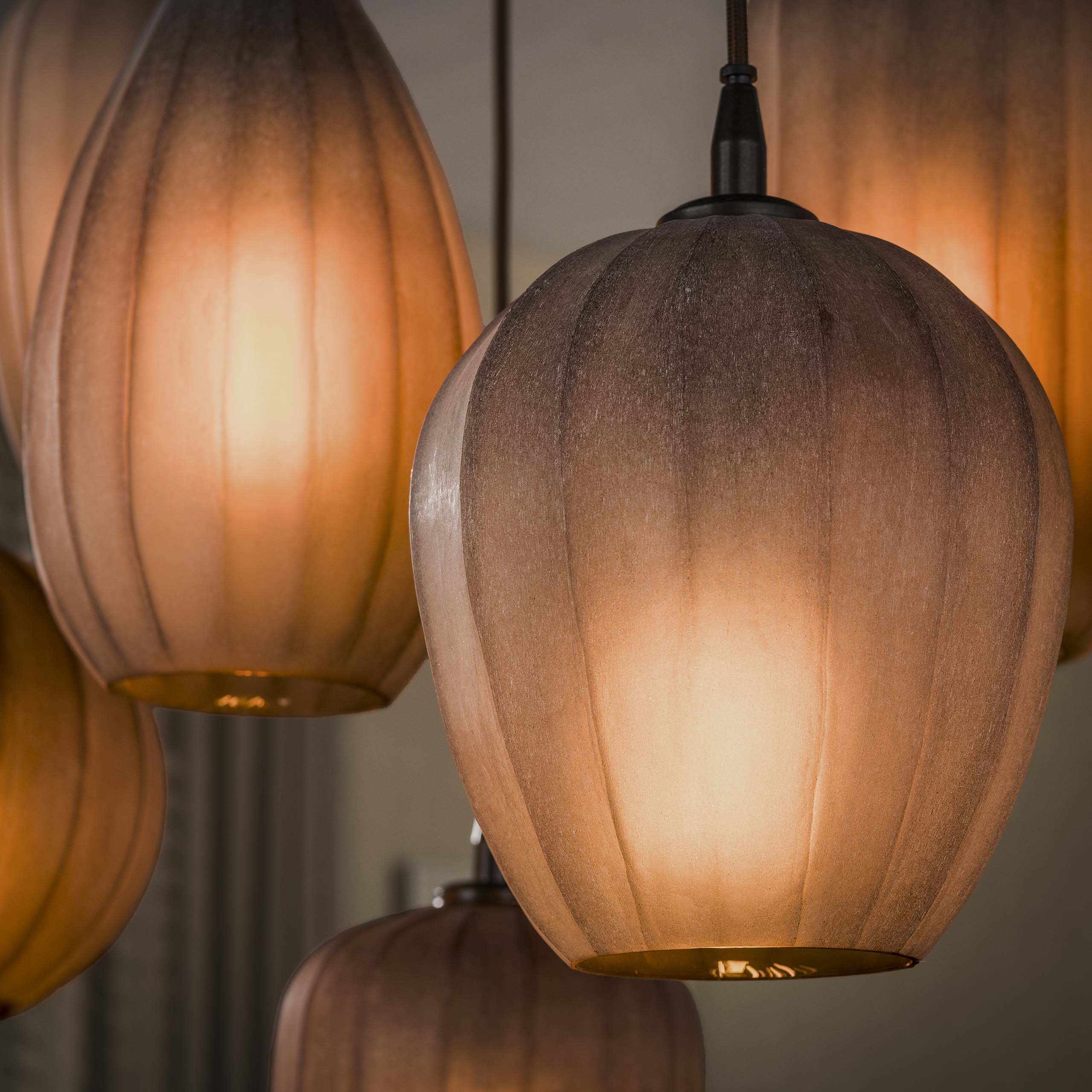 Hanglamp Altura 4+3-lichts / Sienna bruin-frosted – afbeelding 4