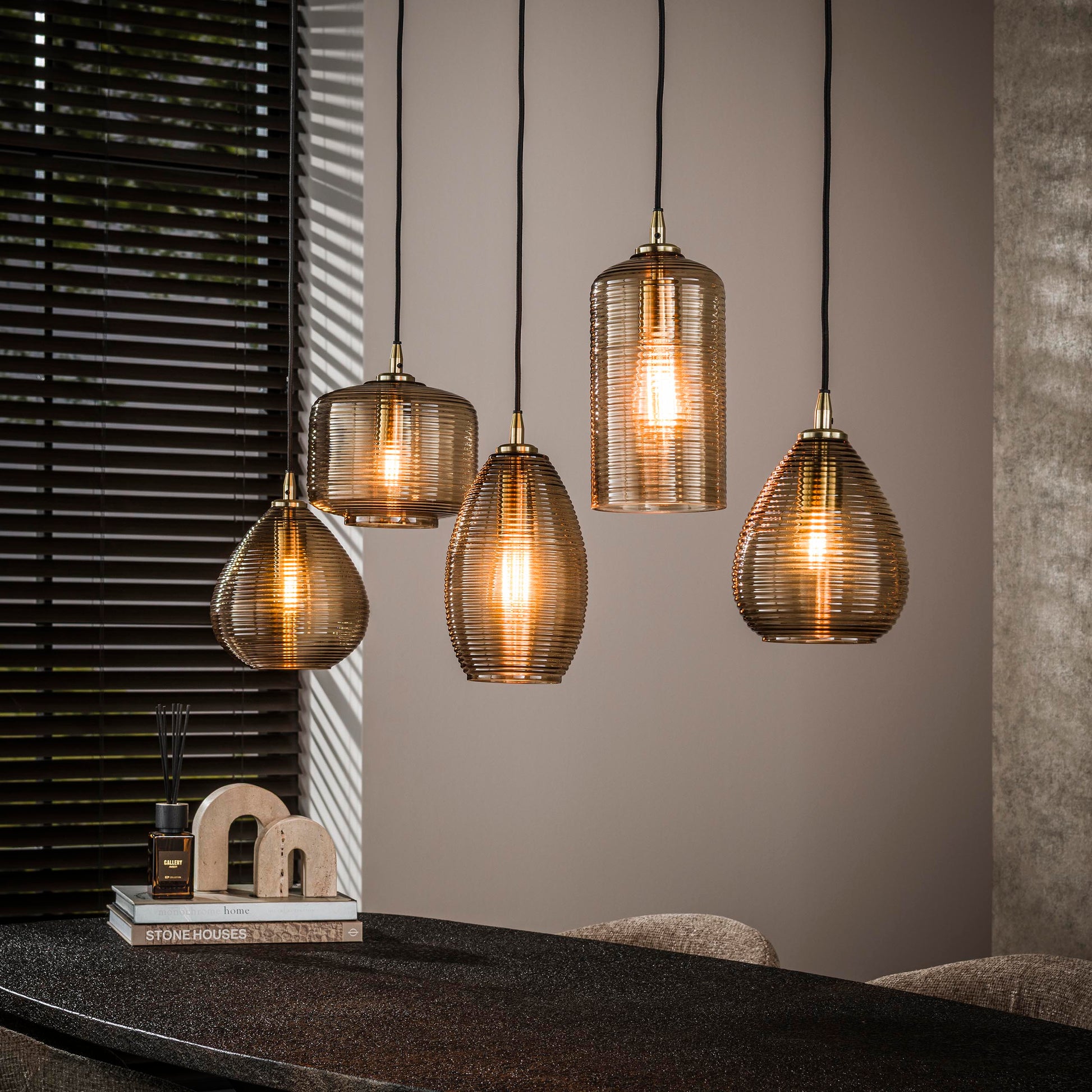Hanglamp Stripe Horizontal 5-lichts / Smoke bruin glas – afbeelding 1