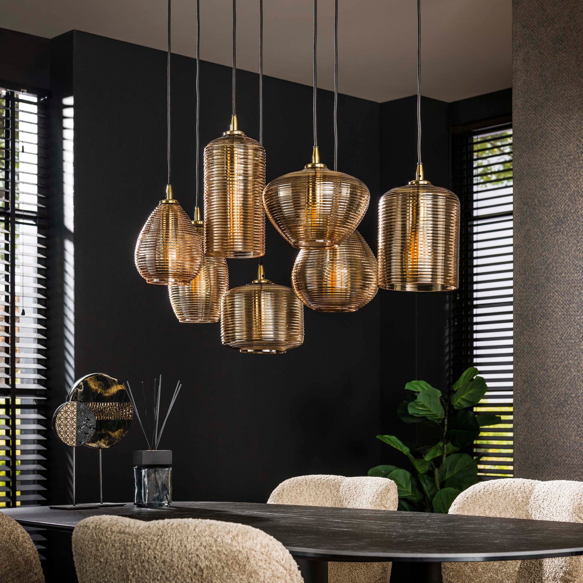 Hanglamp Stripe Horizontal 4+3-lichts / Amber glas – afbeelding 2