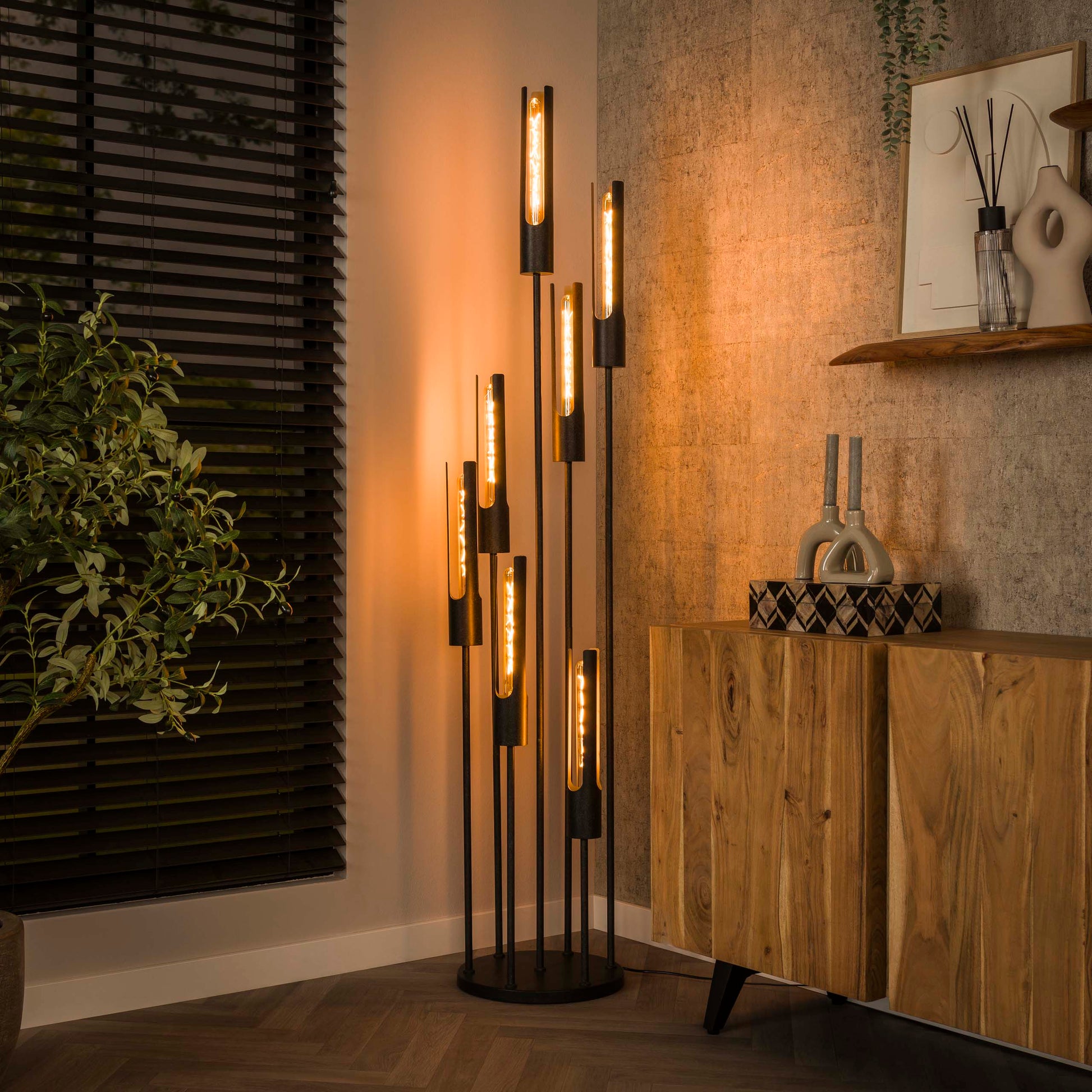 Vloerlamp Tube getrapt 7-lichts / Artic zwart – afbeelding 1