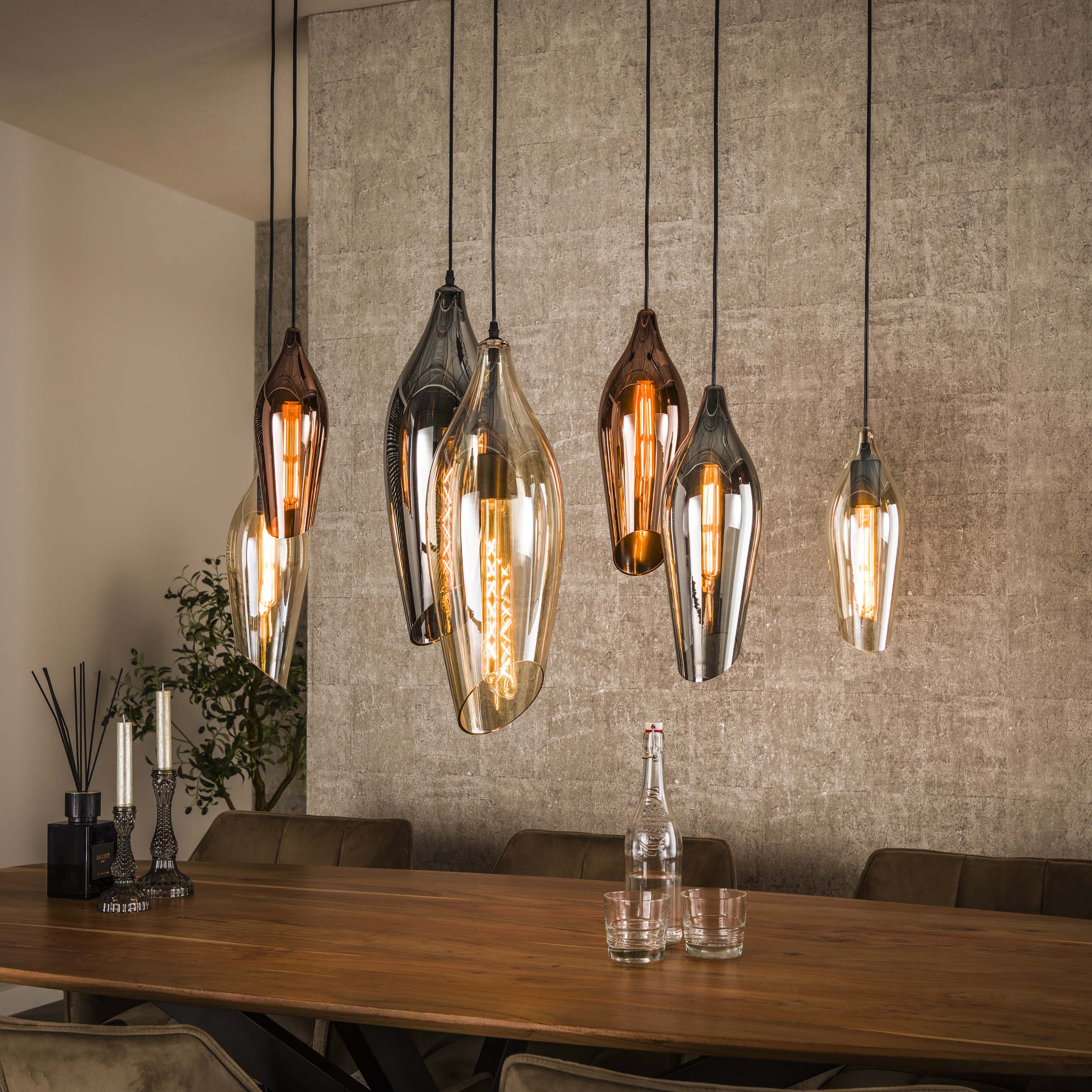 Hanglamp Cocoon 4+3-lichts / Zwart – afbeelding 1