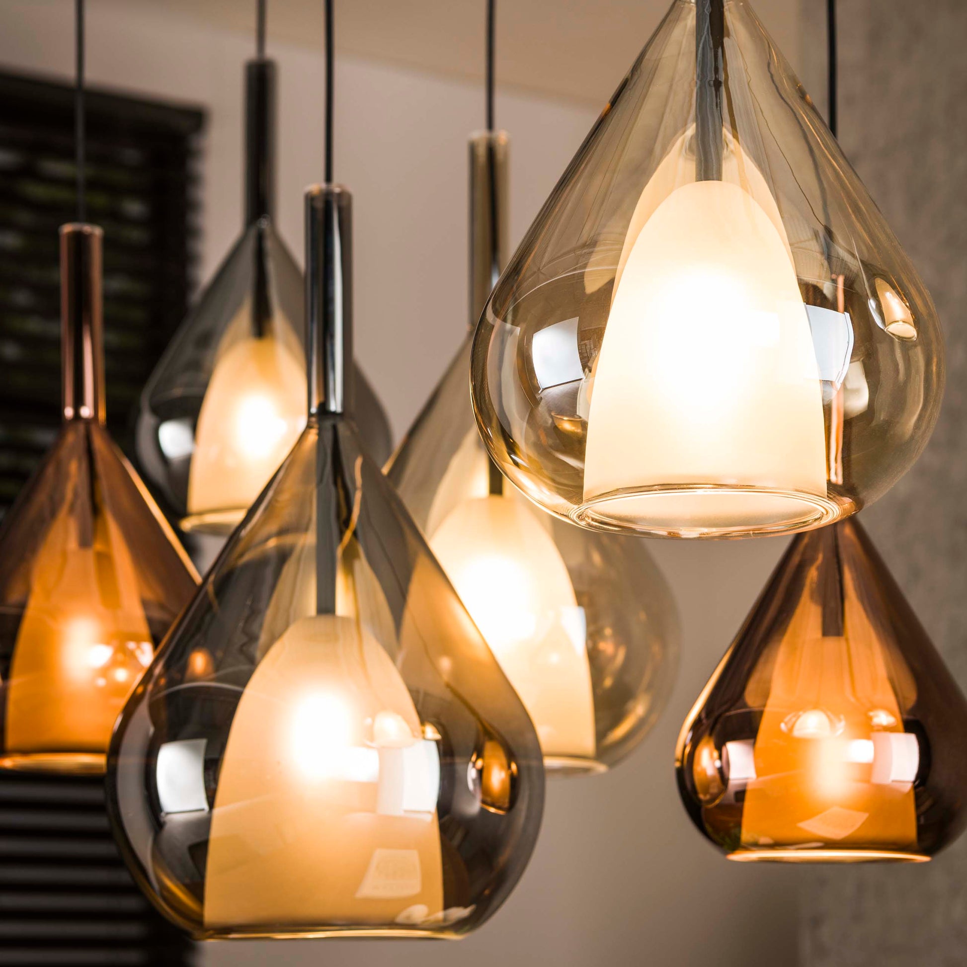 Hanglamp Wings 4+3-lichts / Zwart – afbeelding 3