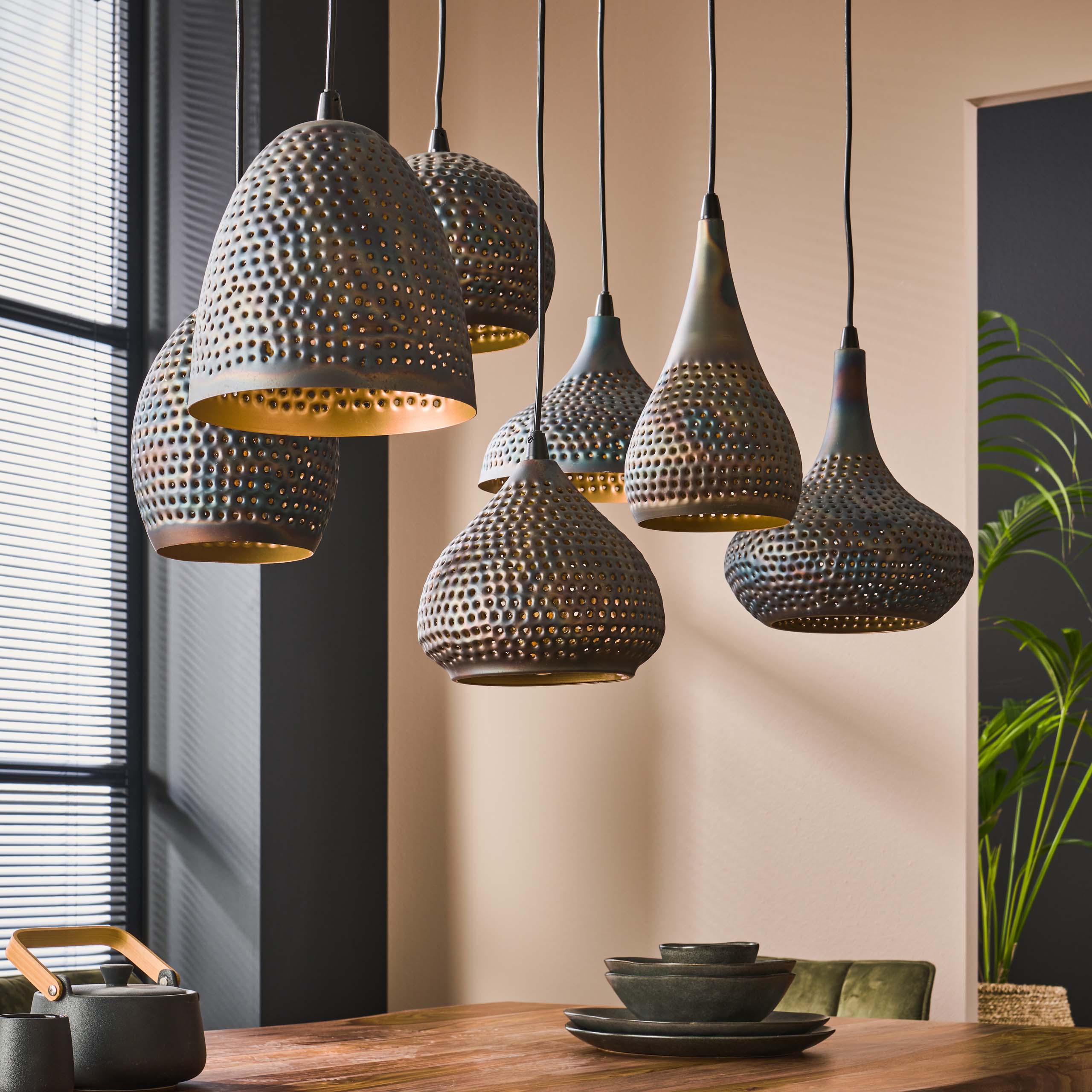 Hanglamp Punch 4+3-lichts / Zwart bruin – afbeelding 2