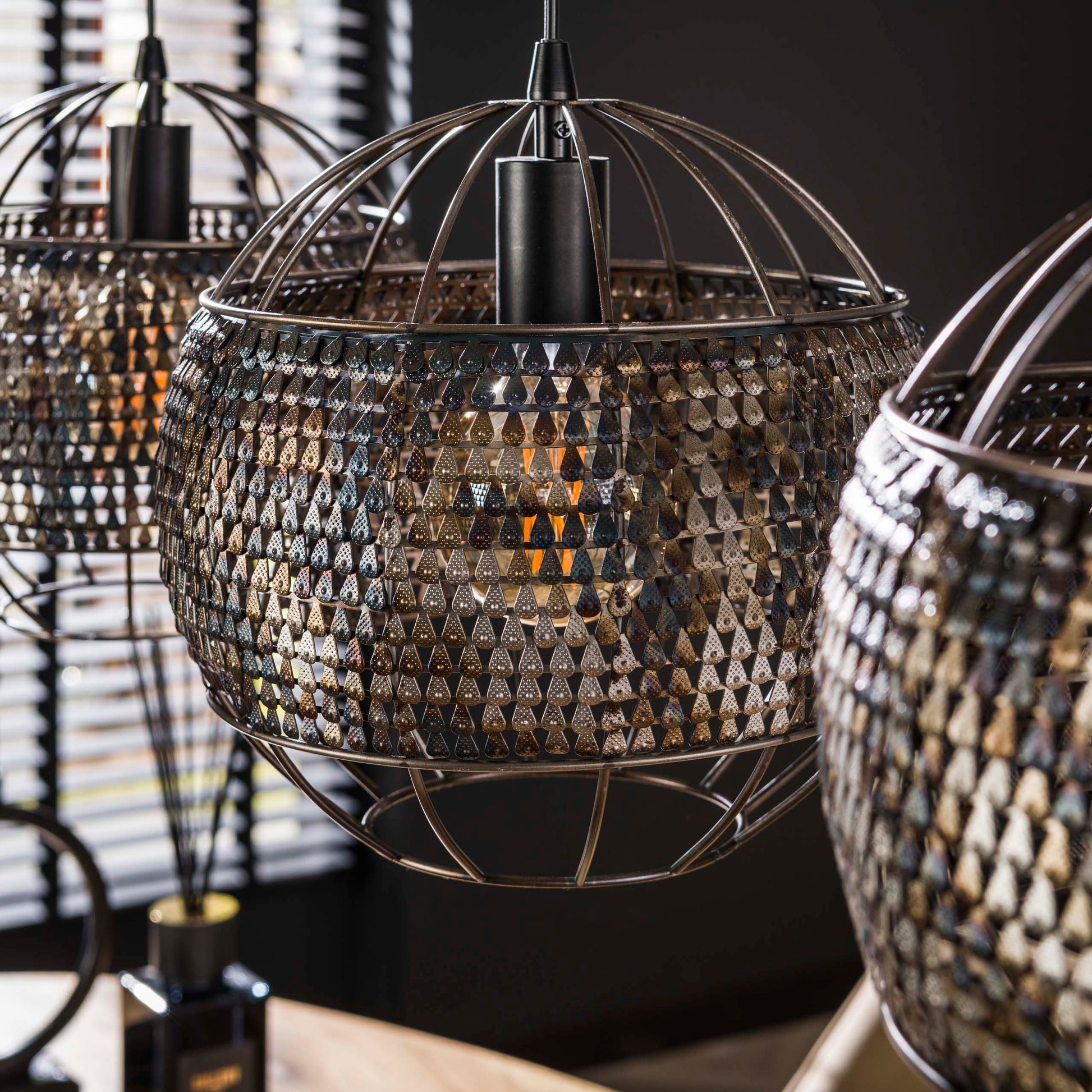 Hanglamp Armor Open 3-lichts / Zwart bruin – afbeelding 3