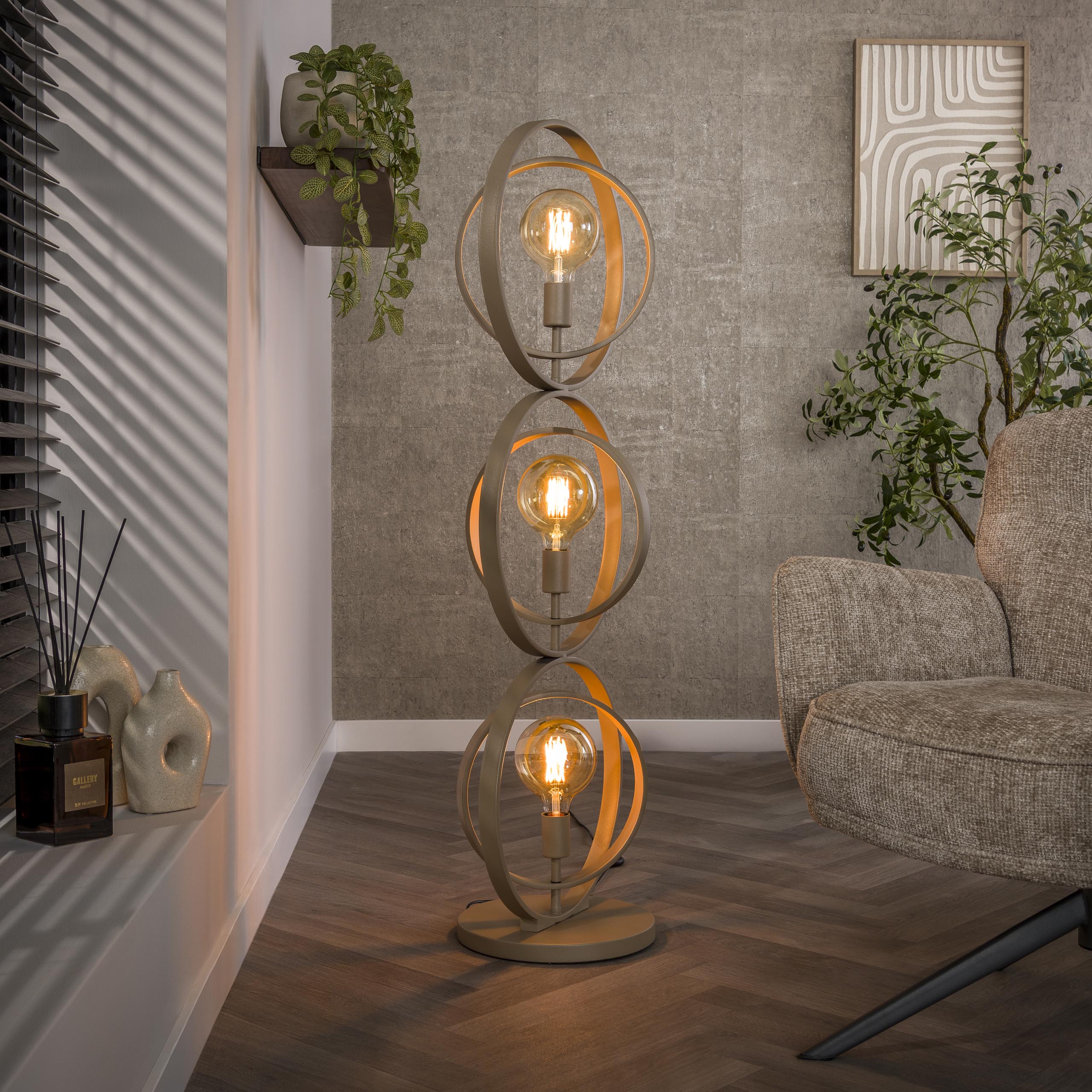 Vloerlamp Turn Around 3-lichts / Beige – afbeelding 1