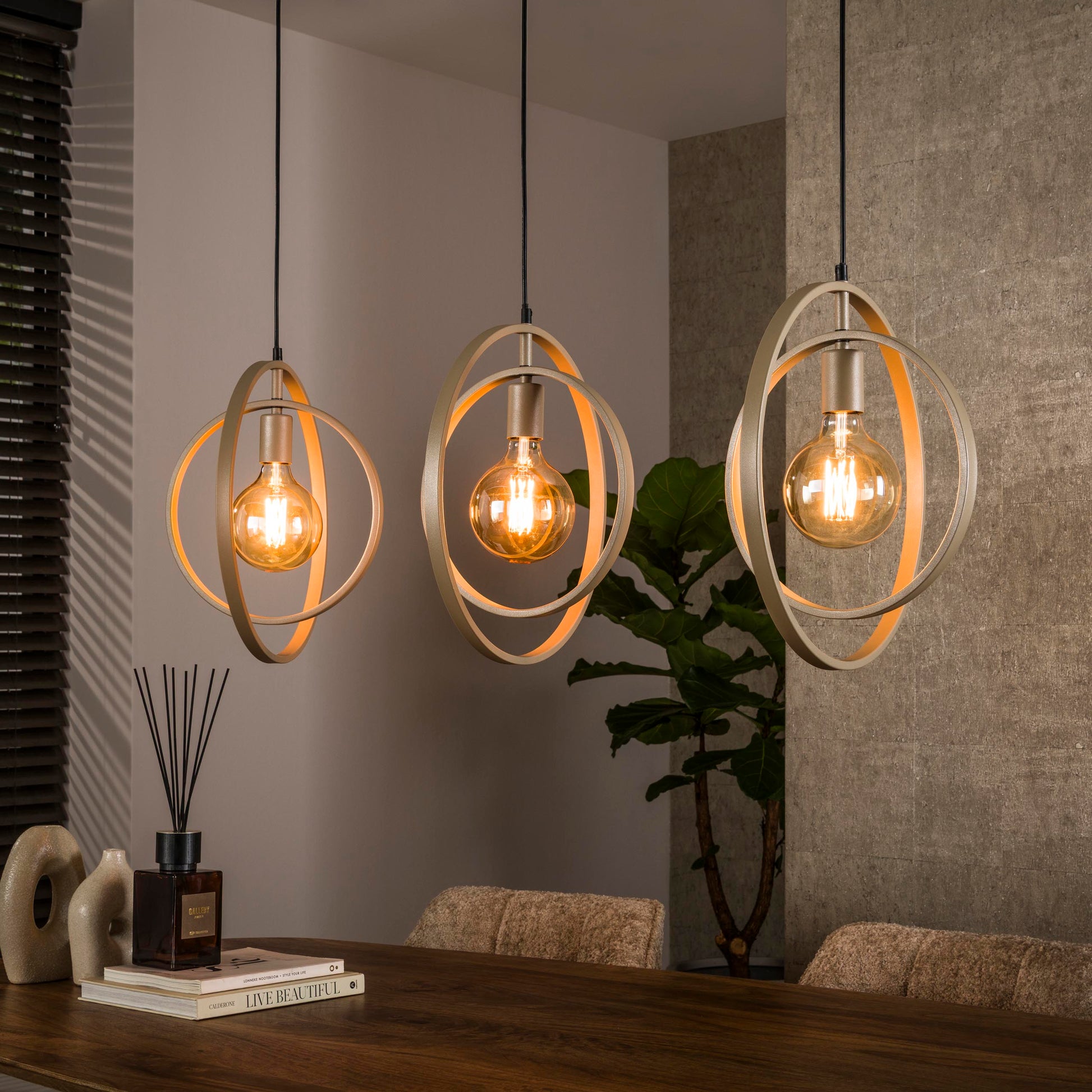 Hanglamp Turn Around 3-lichts / Beige – afbeelding 1