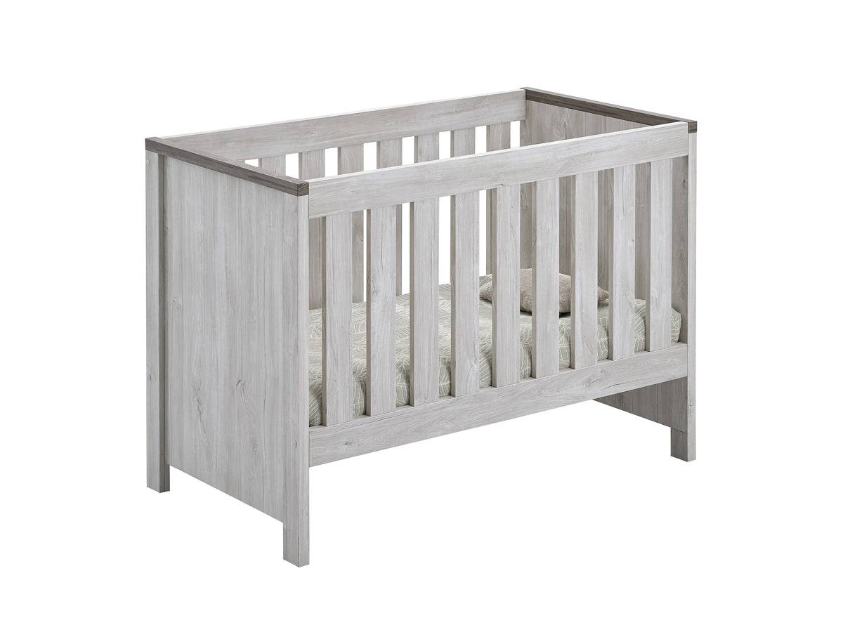 Johan babybed – 60 x 120 cm – vooraanzicht
