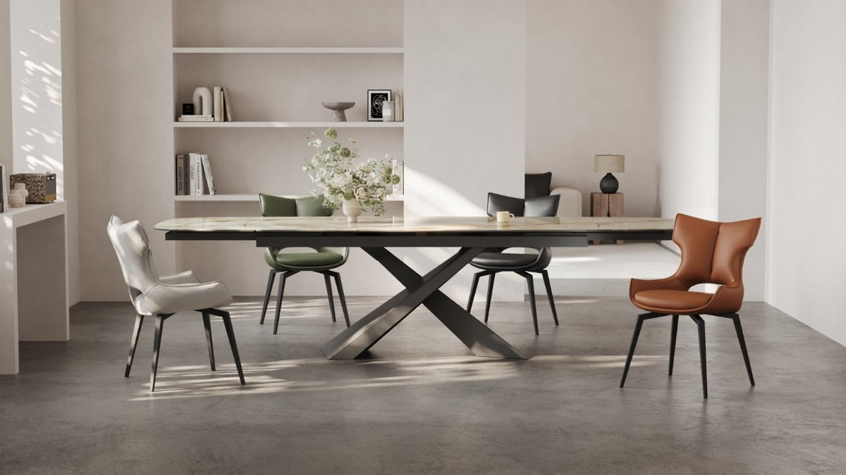 Uitschuifbare eettafel Largo in Coralia Brown met zwart metalen onderstel