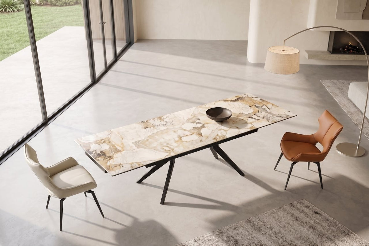 Keramische eettafel Luxe in Coralia Brown in een modern eetkamerinterieur