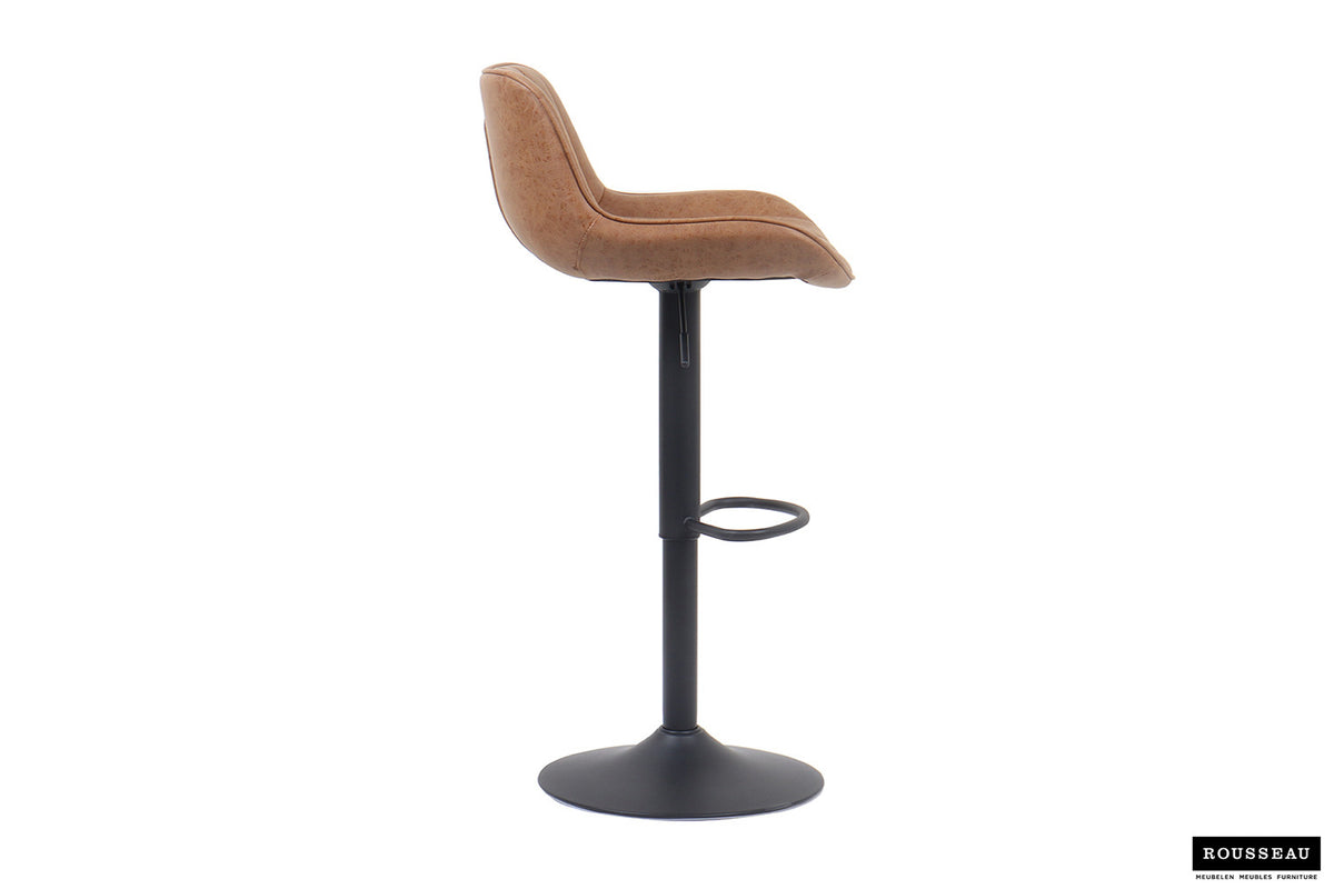 Barstoel Fenna PU Cognac – breedte 48 cm, diepte 49.5 cm en hoogte 84-105 cm – aanzicht 5