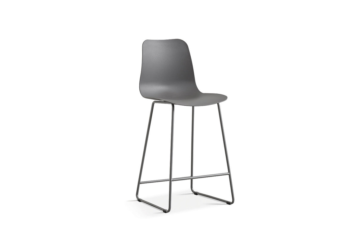 Counterstoel Marie PP Grijs – breedte 51 cm, diepte 44 cm en hoogte 100.5 cm – aanzicht 3