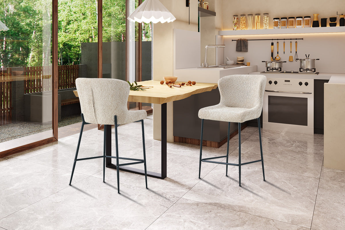 Counterstoel Lisa Bouclé Beige – breedte 51.5 cm, diepte 56 cm en hoogte 96.5 cm – aanzicht 3