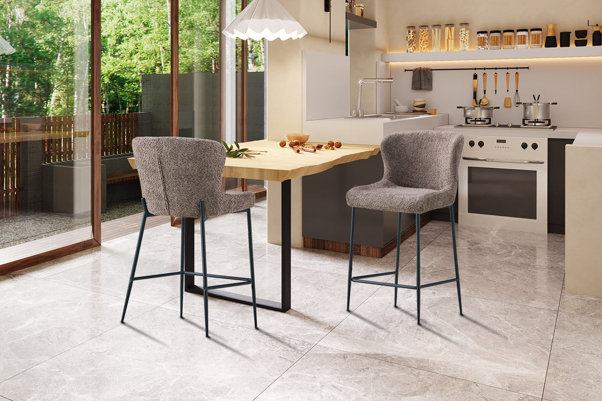Counterstoel Lisa Bouclé Zand – breedte 51.5 cm, diepte 56 cm en hoogte 96.5 cm – aanzicht 3