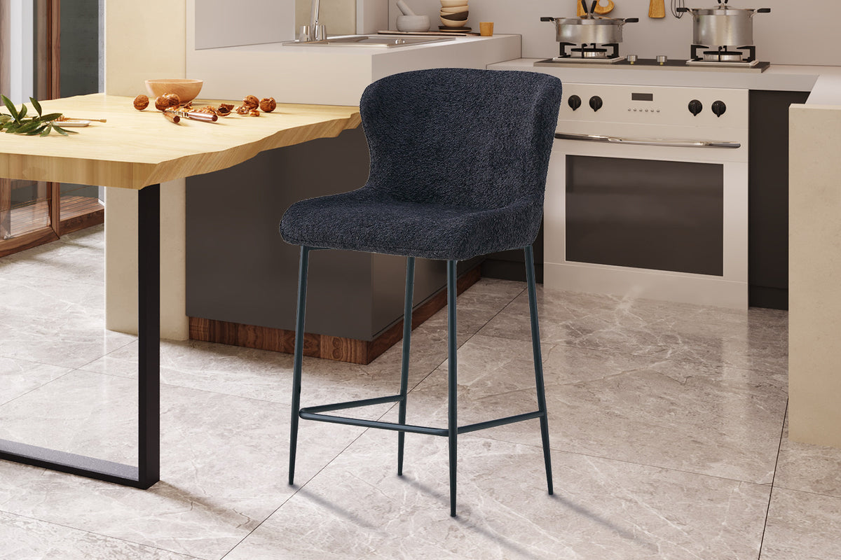 Counterstoel Lisa Bouclé Donkergrijs – breedte 51.5 cm, diepte 56 cm en hoogte 96.5 cm – aanzicht 2