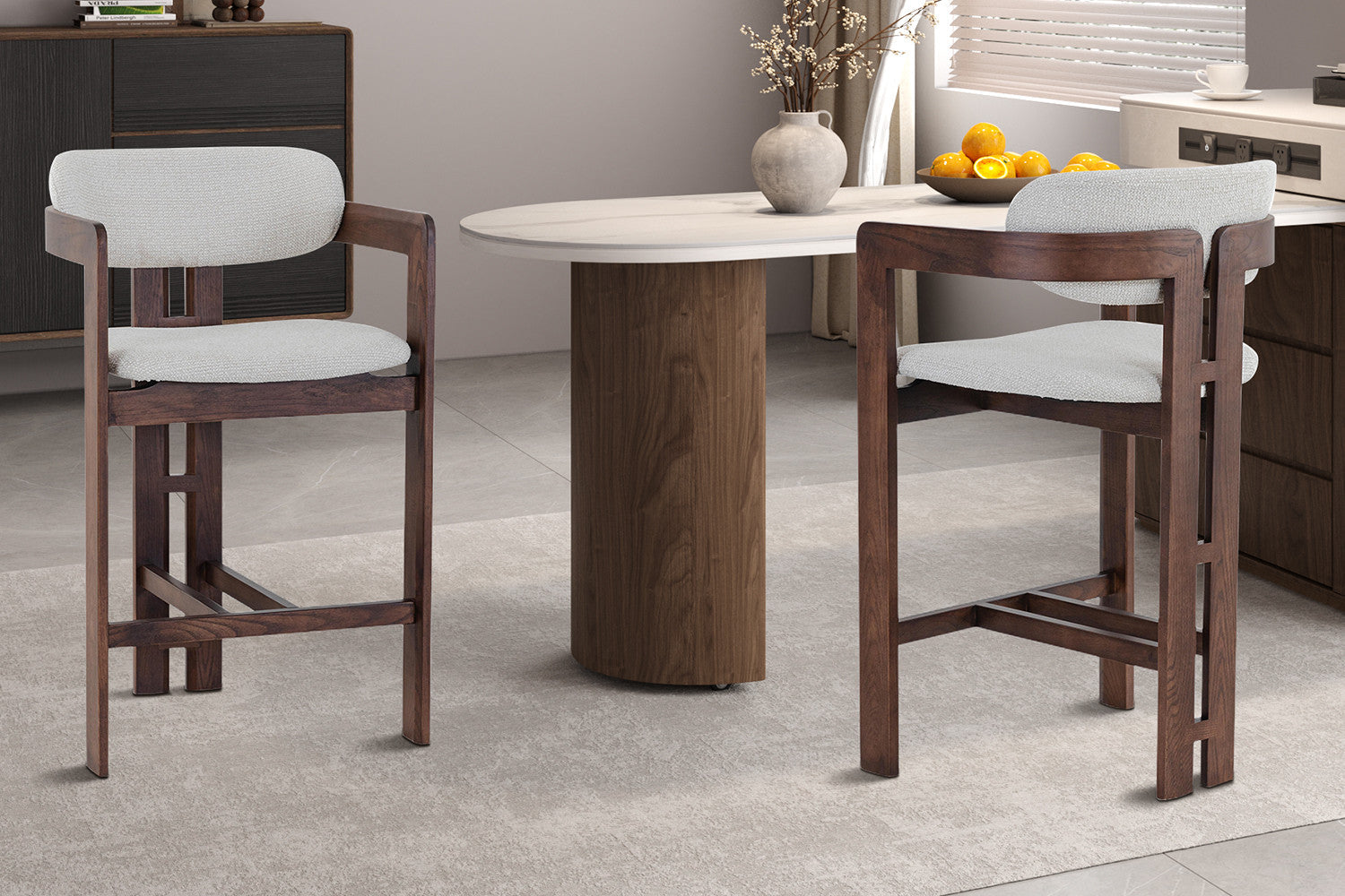 NEW - Counterstoel 'Camille' Essenhout Walnoot Ote Milan 103 Beige – Rousseau 5705-2