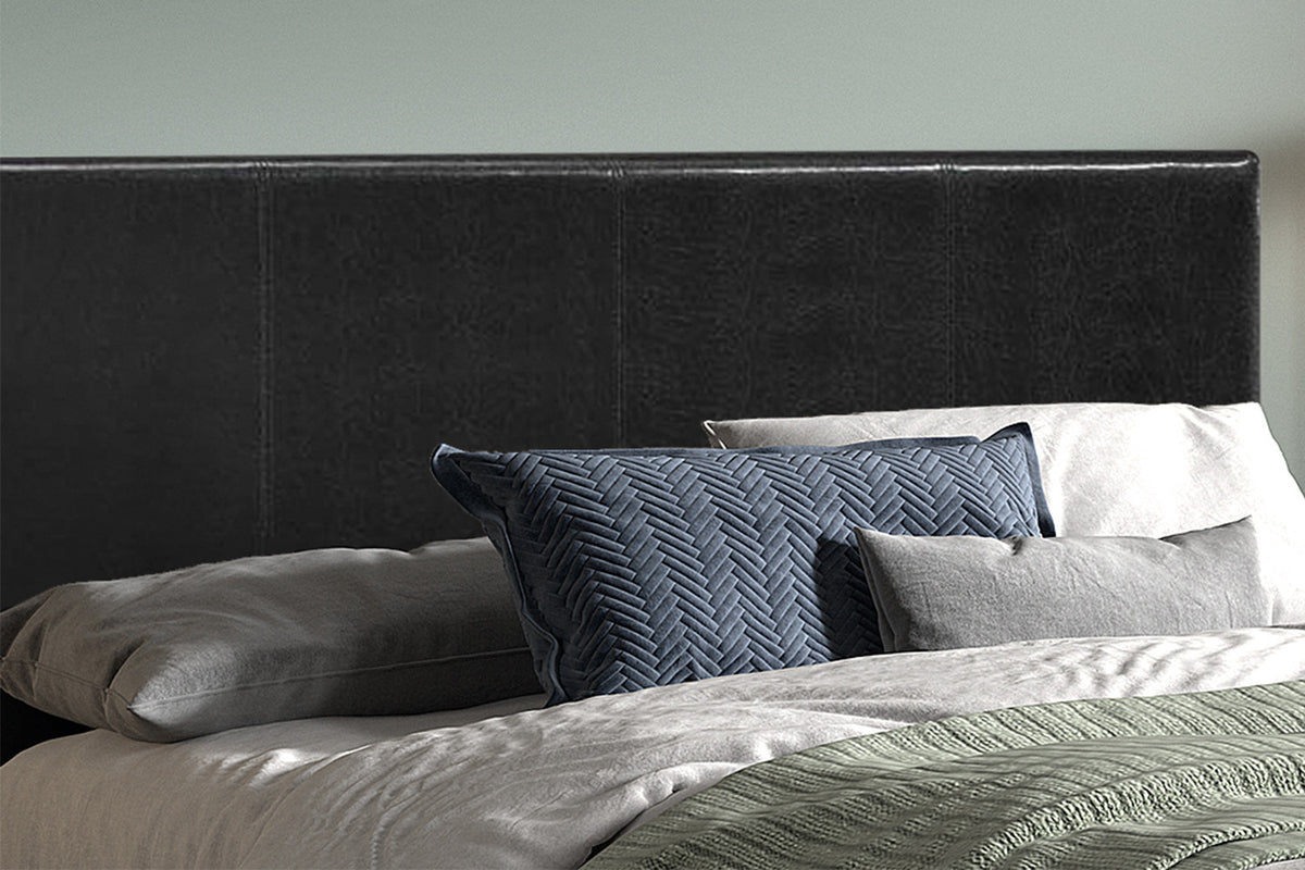 Bed Roma 140x200 met lattenbodem PU Zwart – aanzicht 5