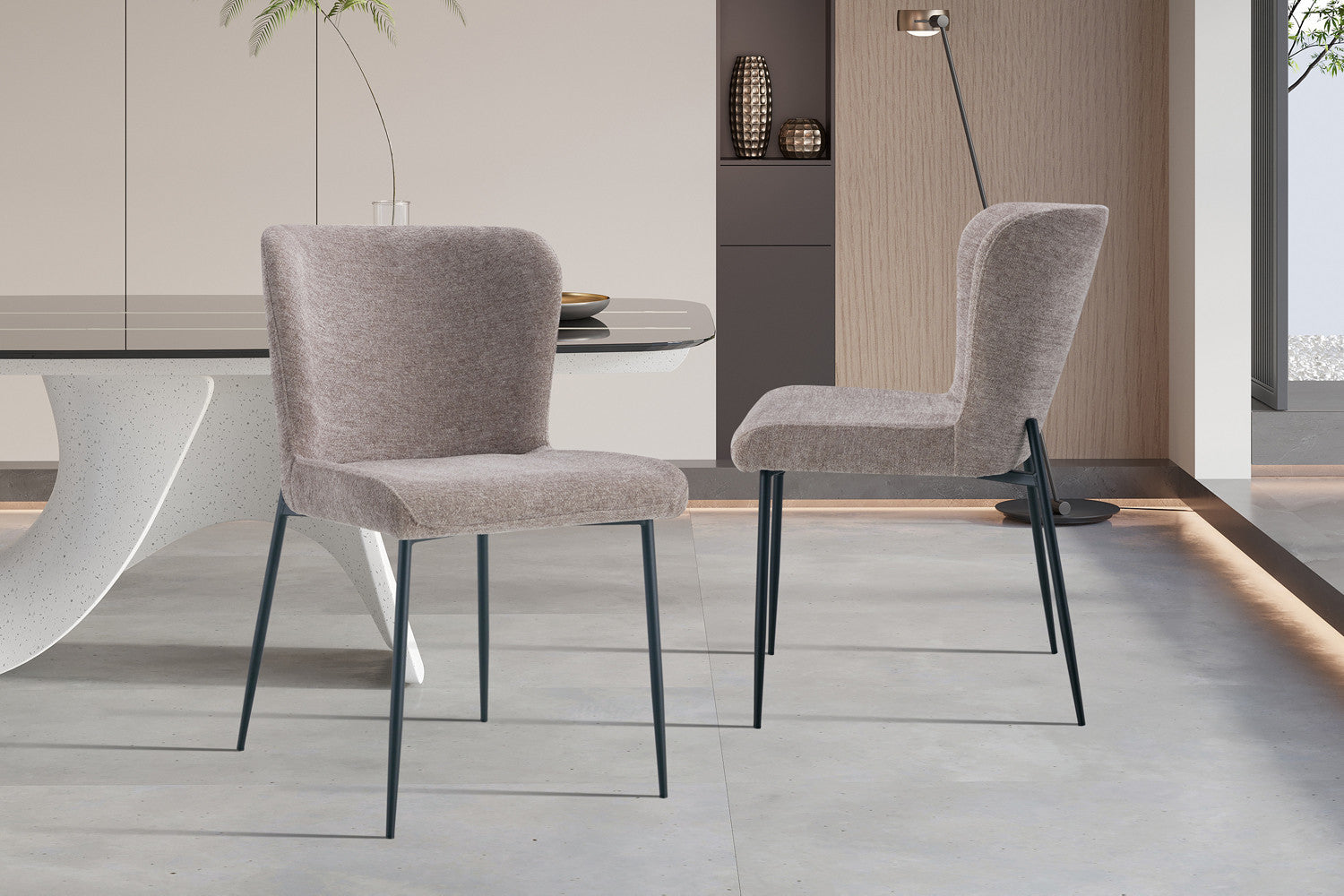 Stoel 'Lisa' Stof Fabb Raven 30 Zand – Rousseau 9035-12